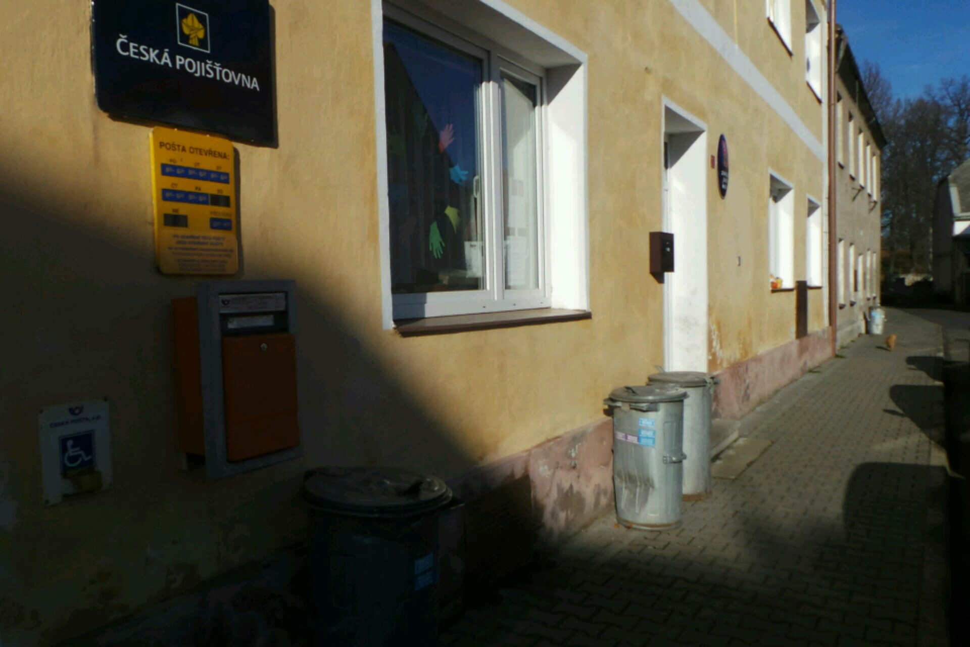 ZŠ a MŠ Mašťov, Náměstí