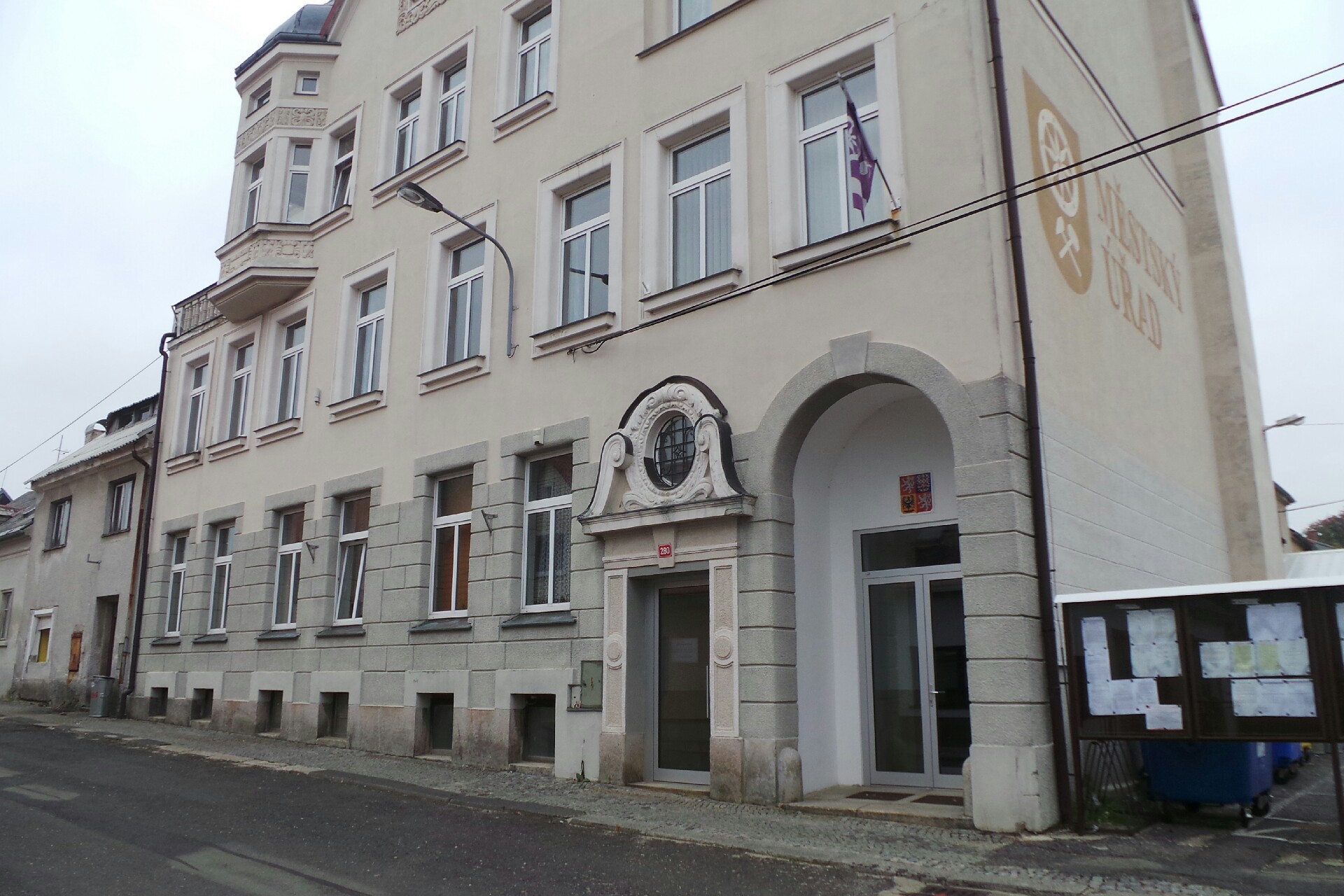 Nové Město pod Smrkem - městský úřad