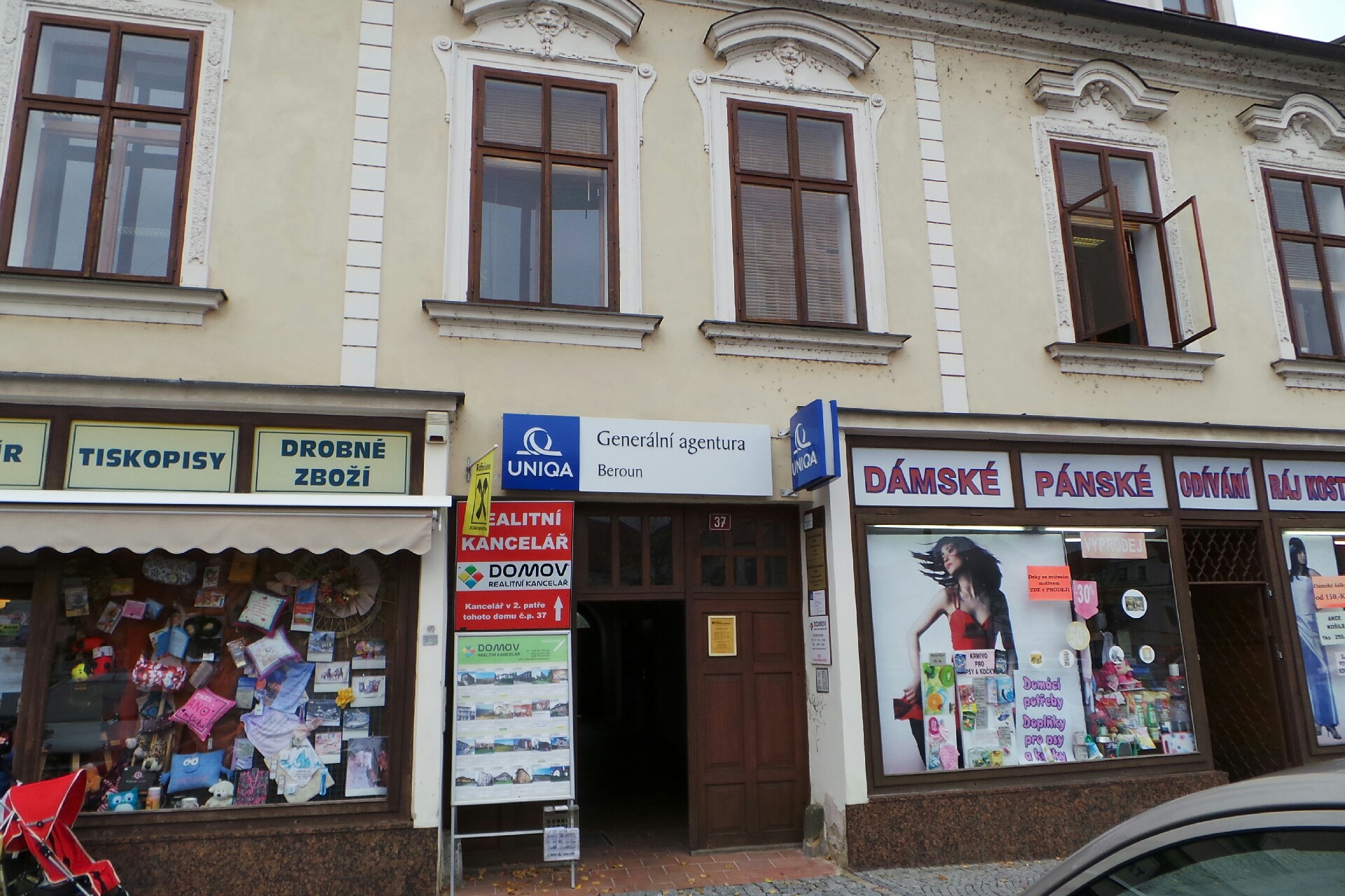 PhDr. René Zahradníková