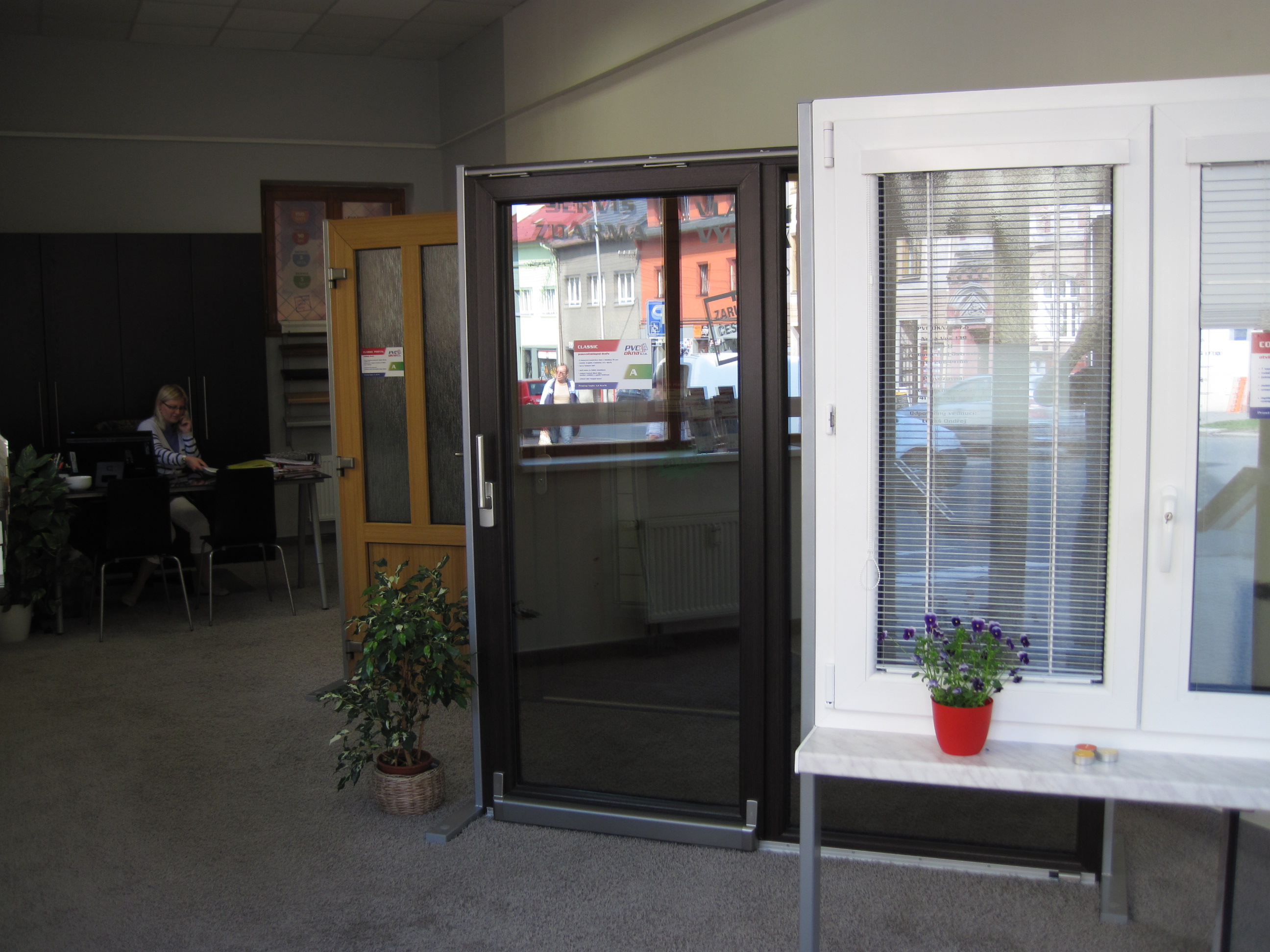 PVC OKNA s.r.o. - Plastová okna a dveře foto 4