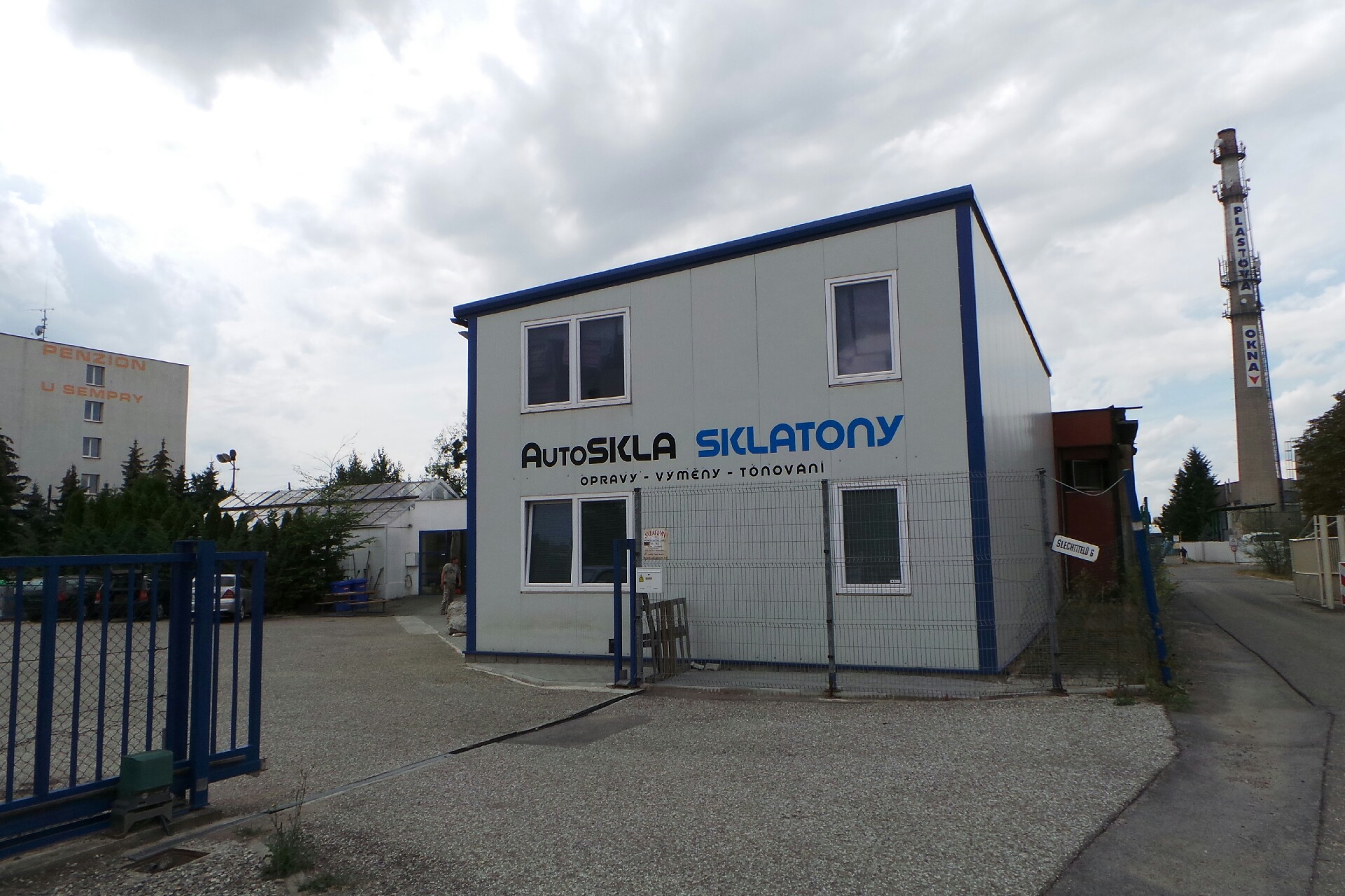 AUTOSKLA SKLATONY - opravy - výměny - tónování