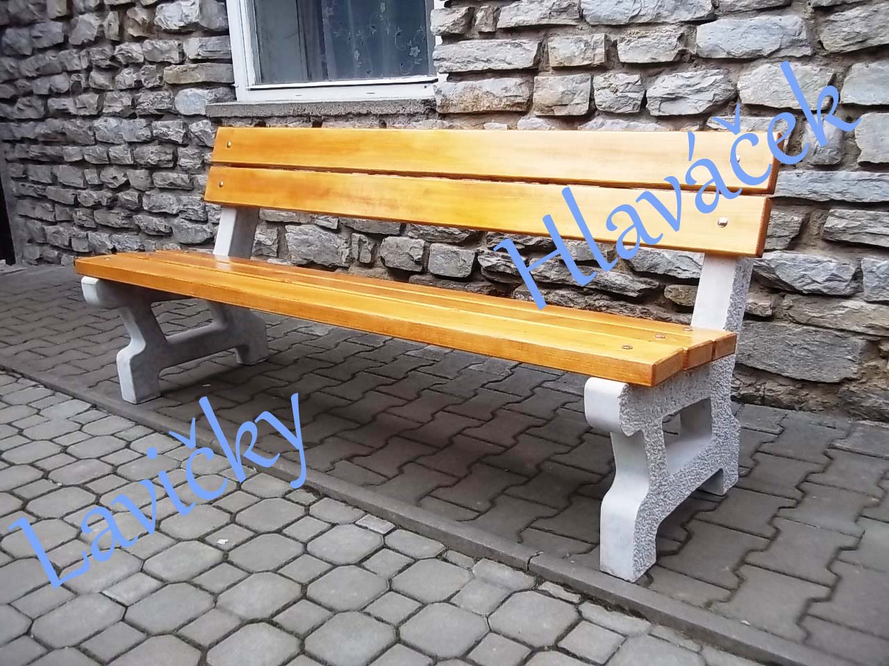 Lavičky Hlaváček