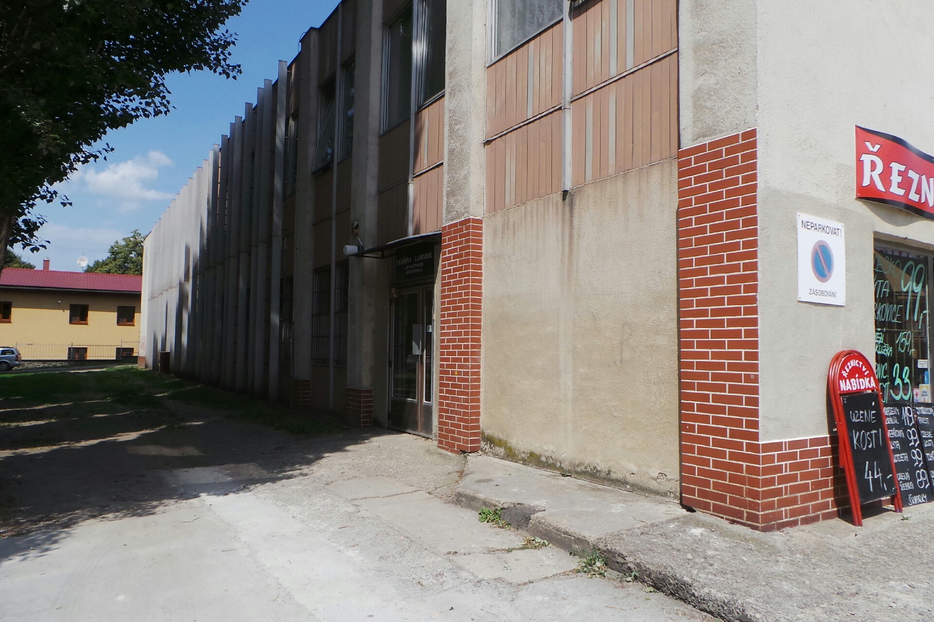 LAHŮDKY - MARTINÁSEK, s.r.o.