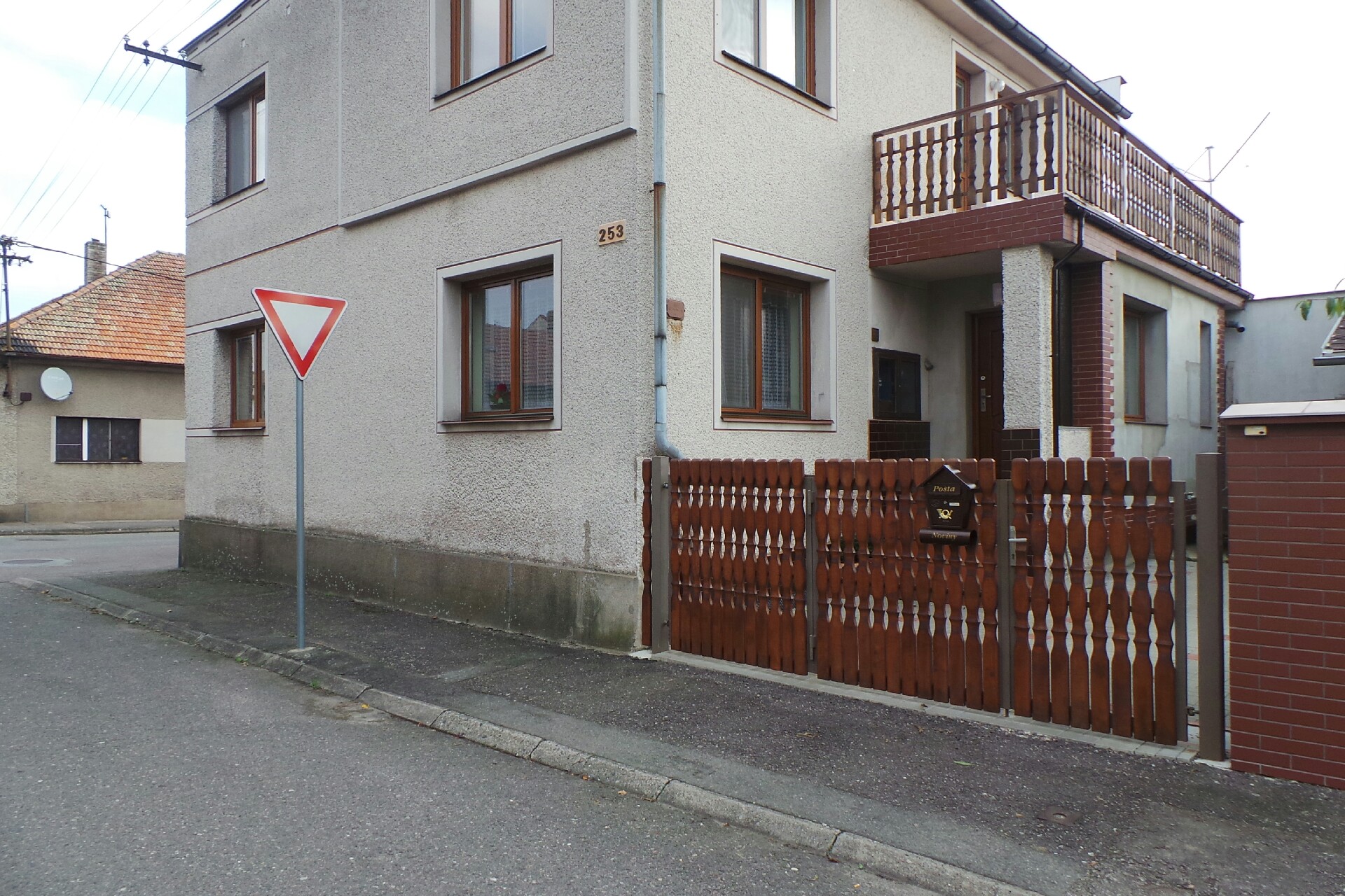 Sanasar Chanbekjan - zednické práce