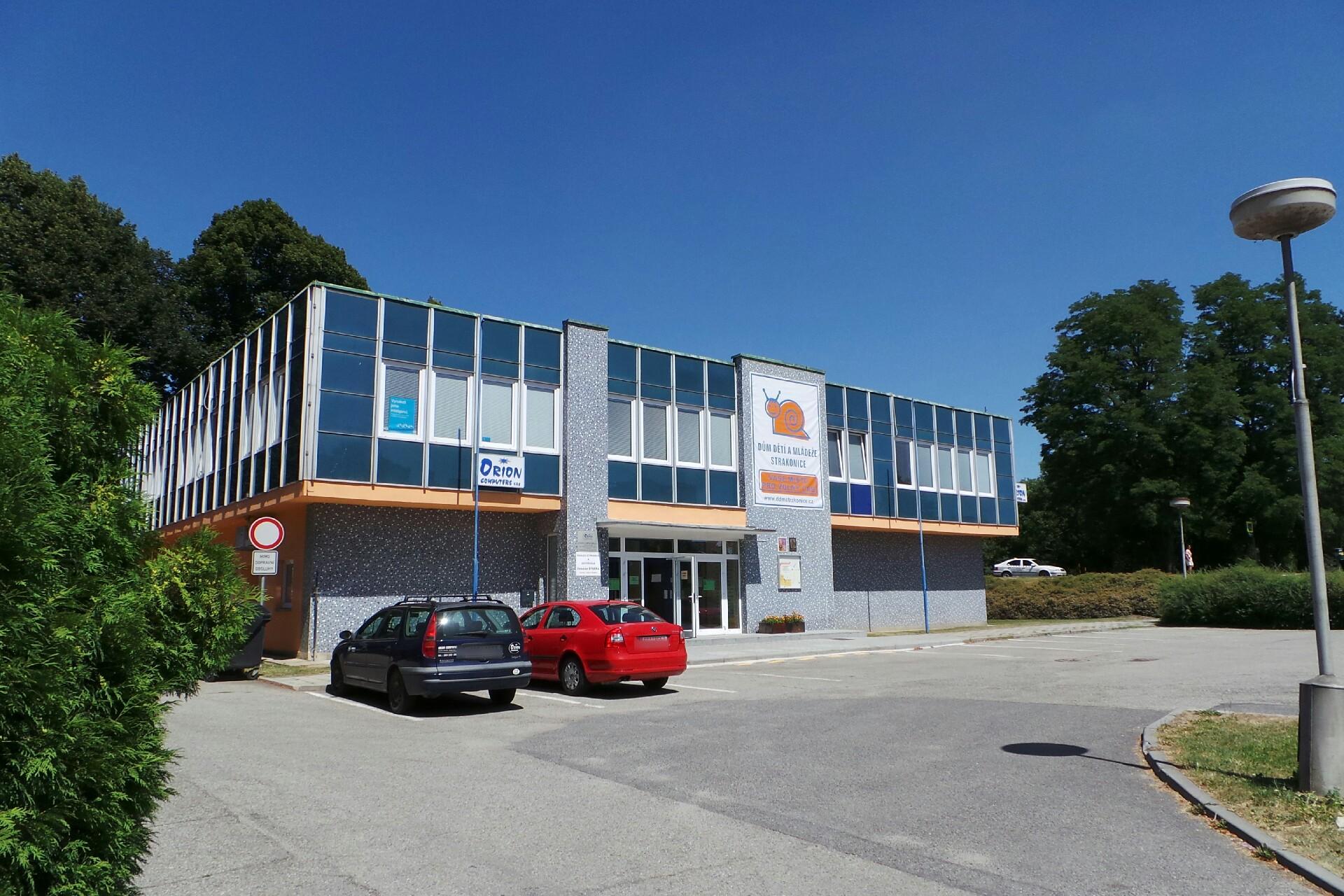 Dům dětí a mládeže, Strakonice, Na Ohradě 417