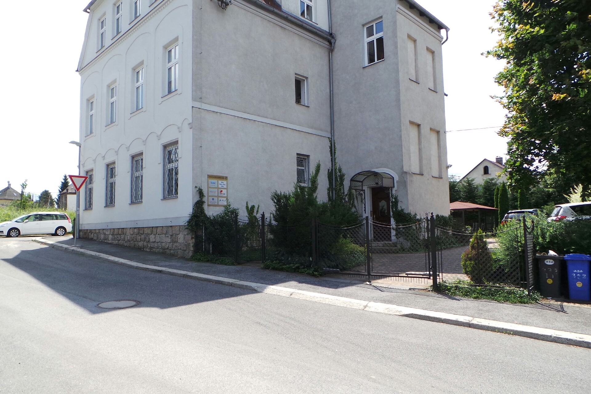 Daňový poradce ev. č. 1077 Ing. Hana Bezoušková