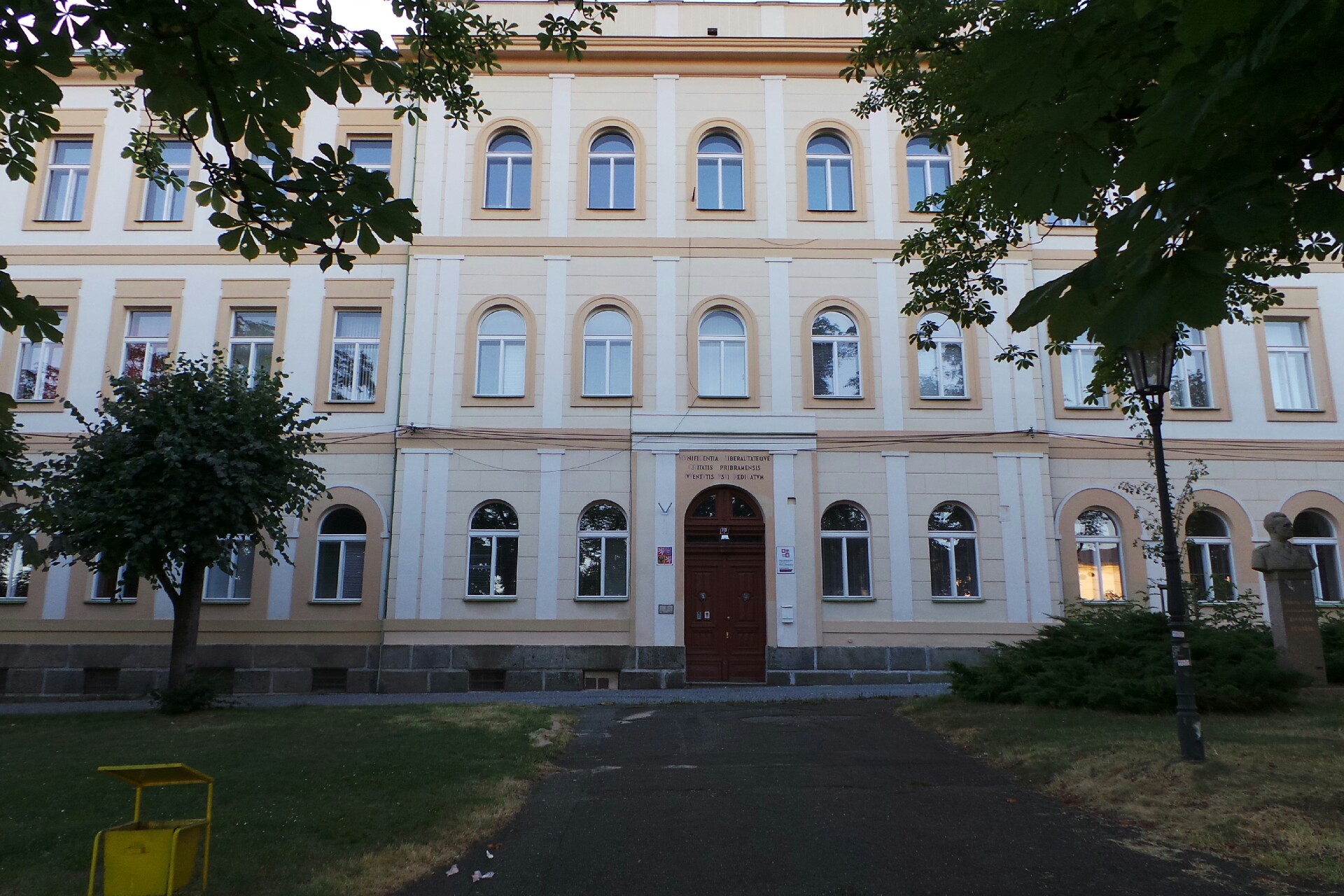 Střední zdravotnická škola a Vyšší odborná škola zdravotnická, Příbram