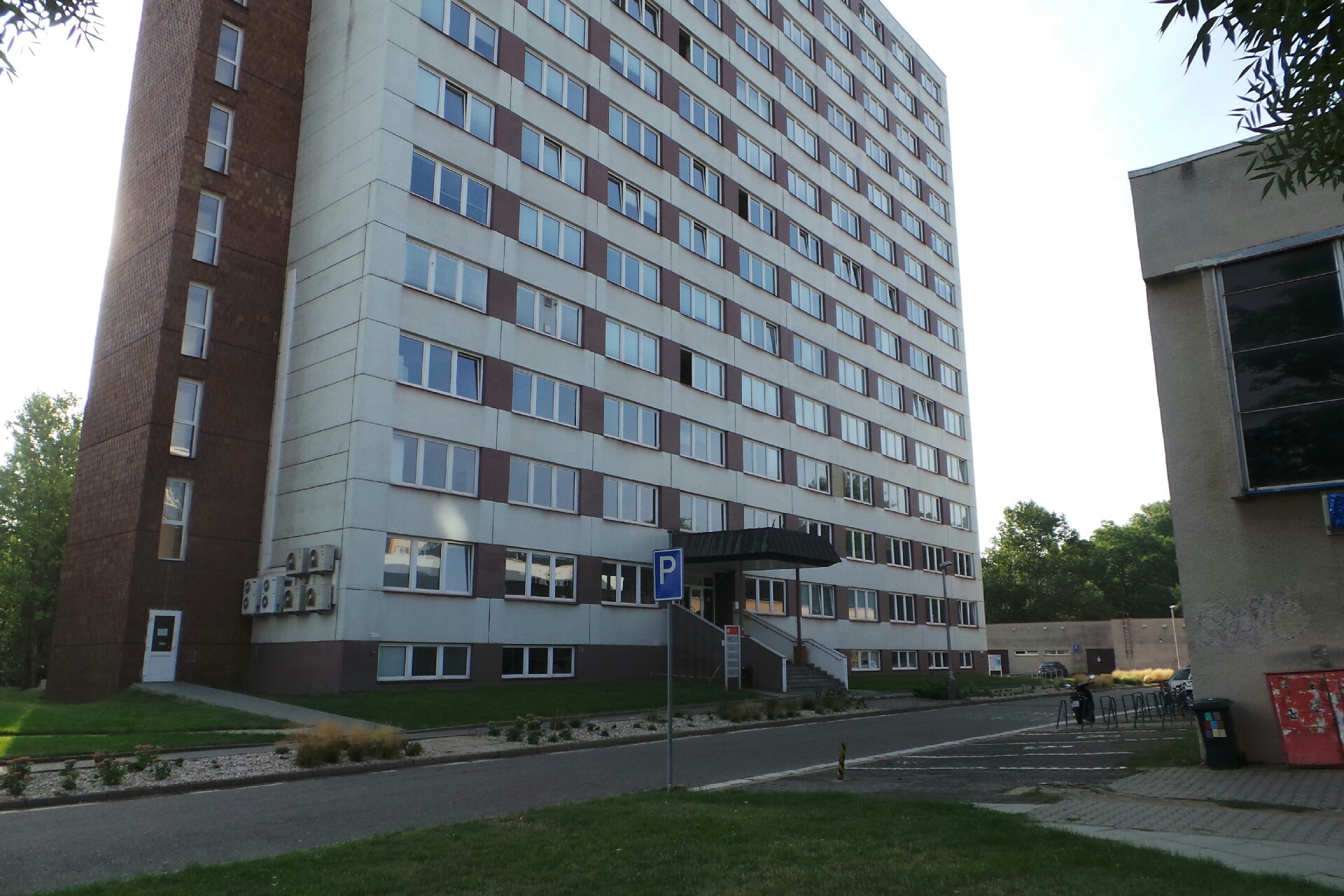 Univerzita Pardubice - Fakulta ekonomicko-správní