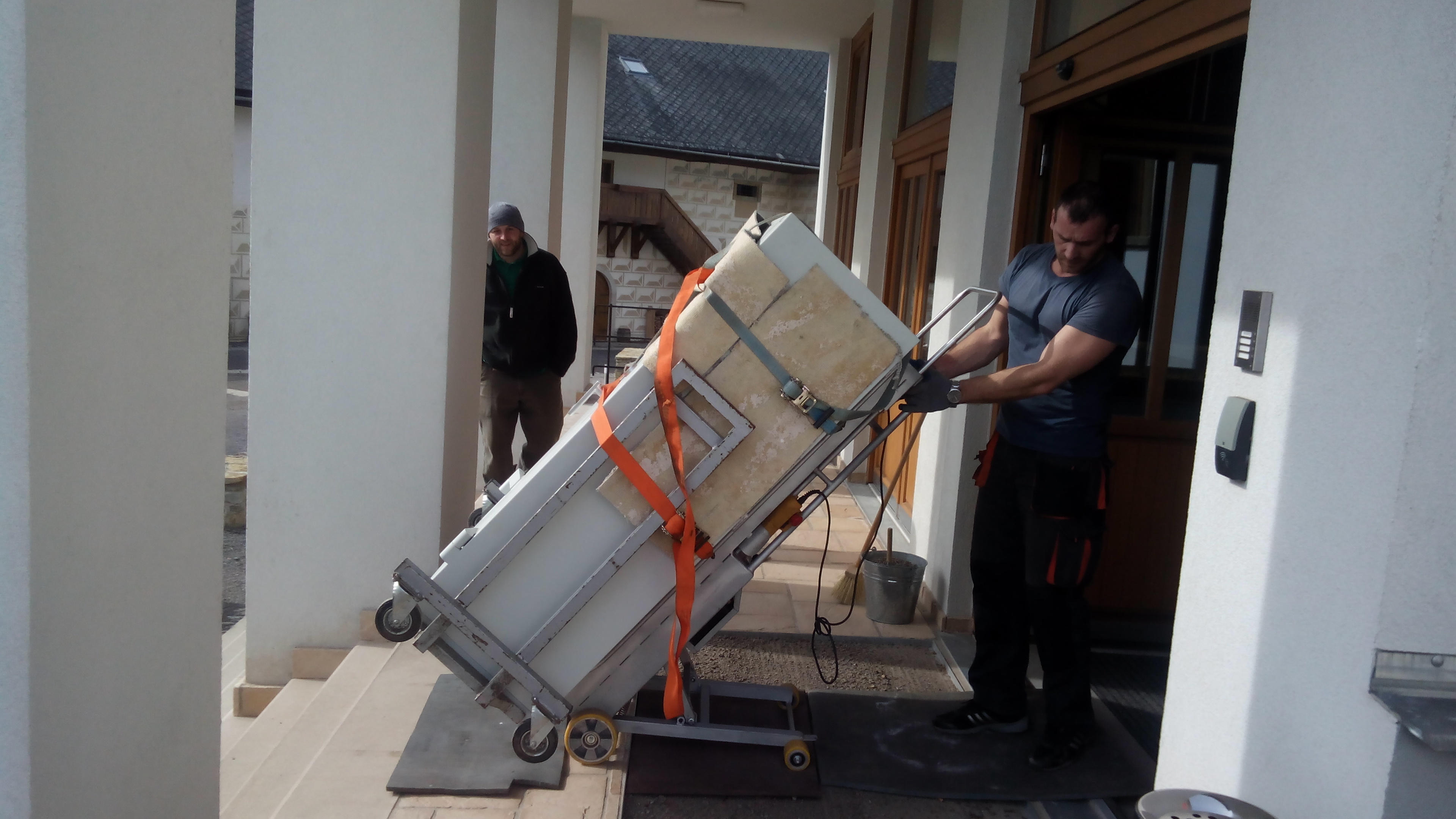 Stěhování - Vyklízení Pechy foto 2