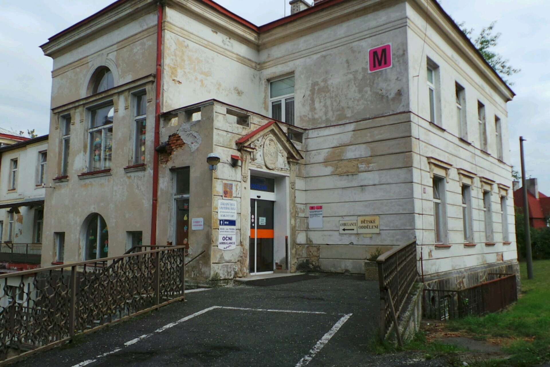 ZŠ při zdravotnických zařízeních Karlovy Vary