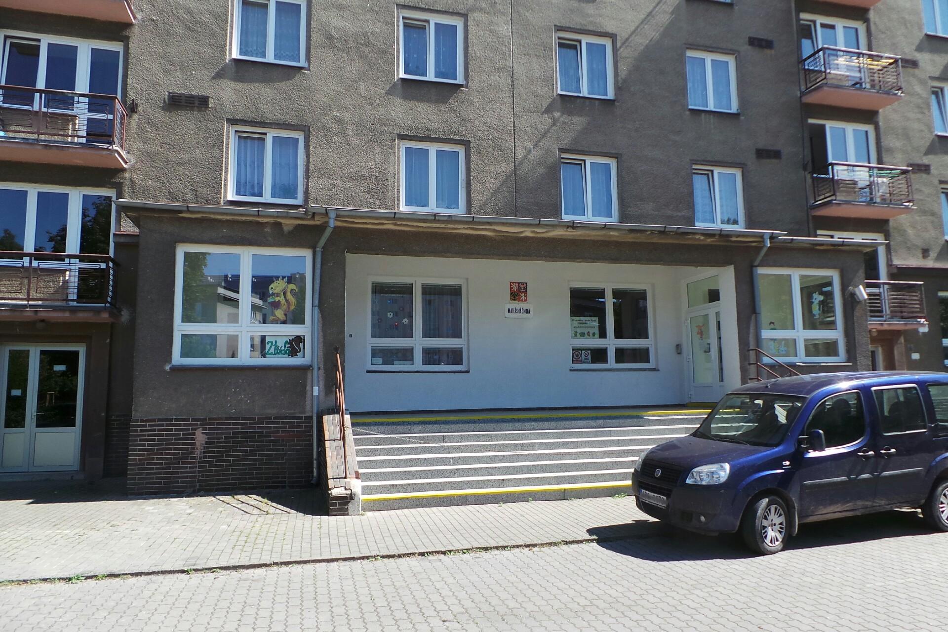 31. MŠ Plzeň, Spojovací