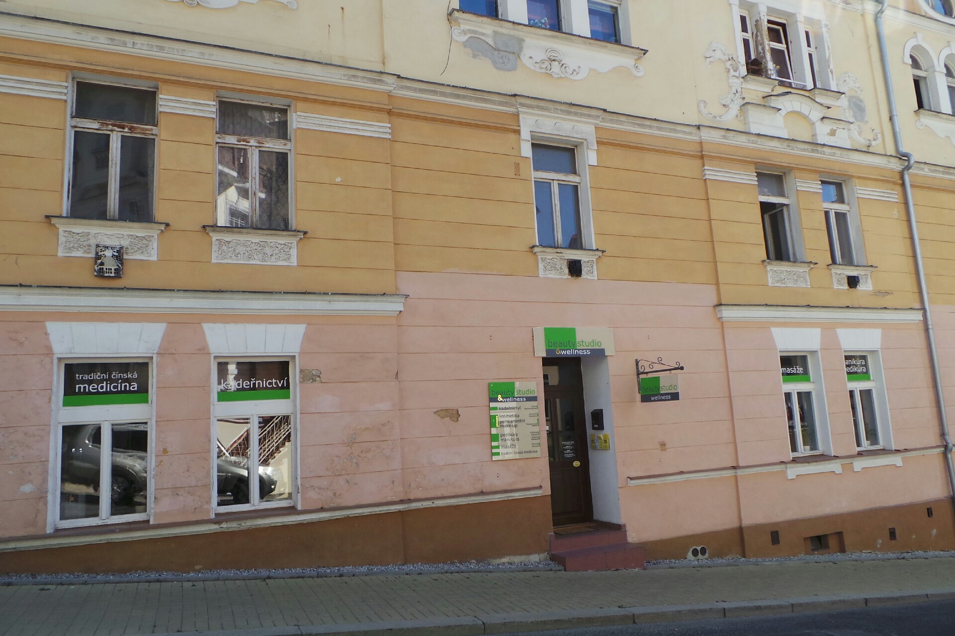 BEAUTY & WELLNESS studio - Petra Bečvářová