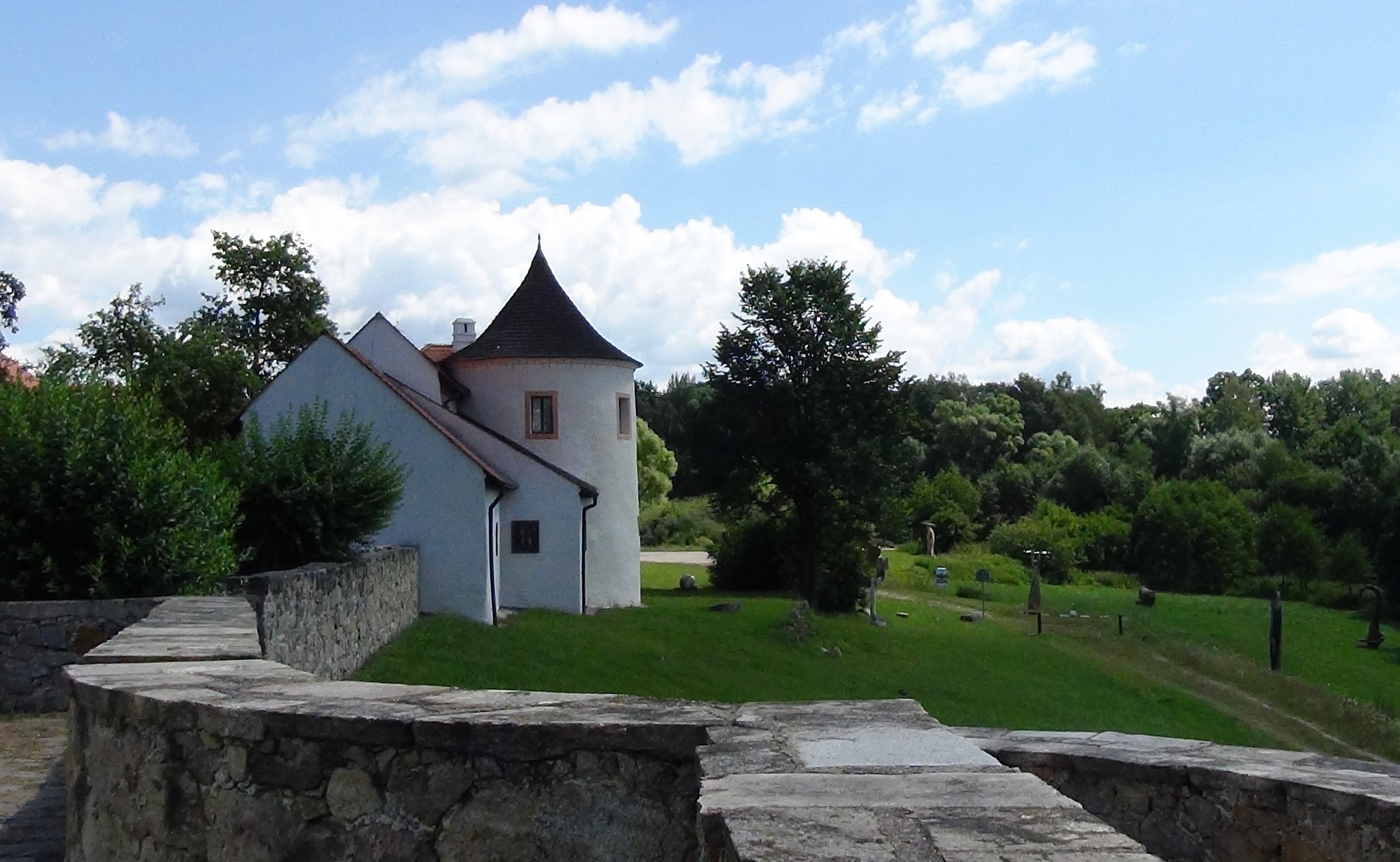 Tvrz Žumberk u Nových Hradů foto 4