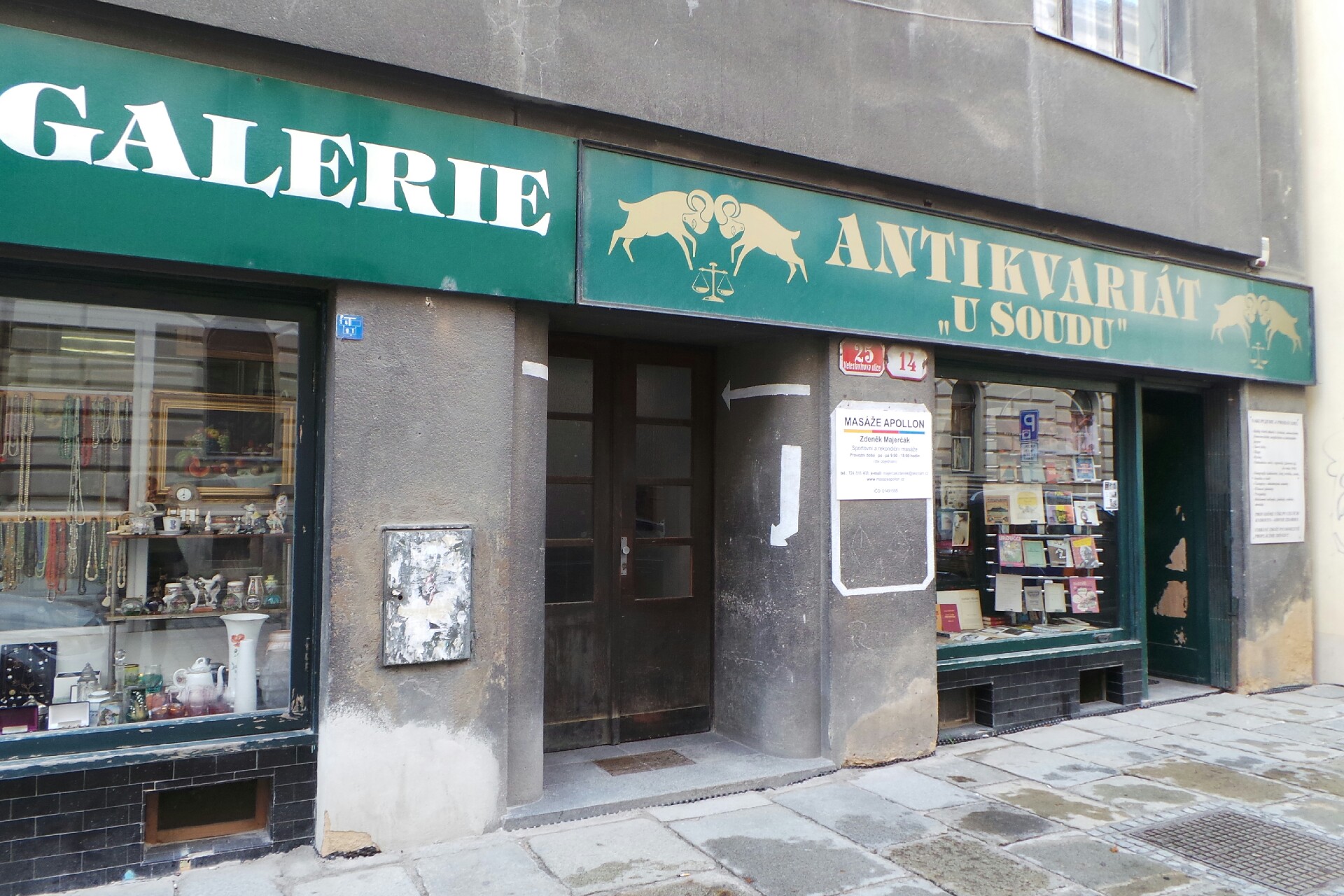 Starožitnosti - Miloš Zvěřina foto 1