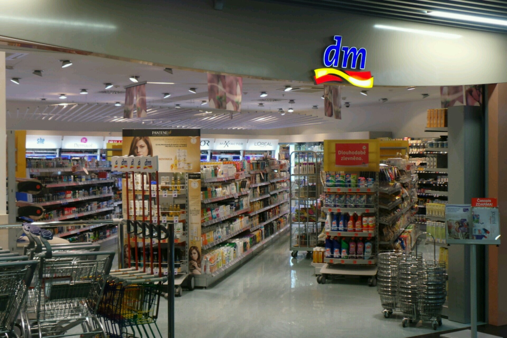 dm drogerie markt s.r.o.