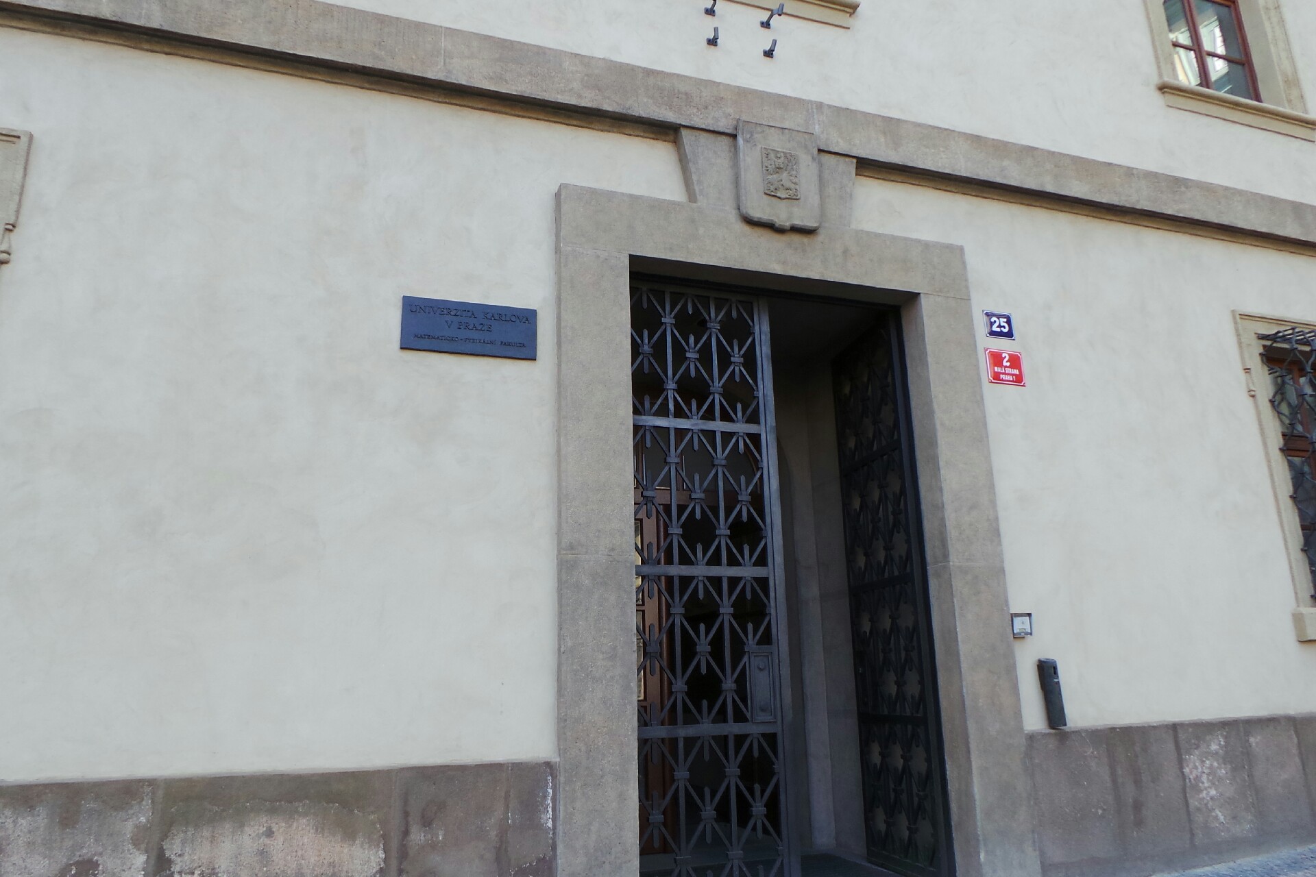 Kabinet software a výuky informatiky Matematicko-fyzikální fakulty - Univerzita Karlova