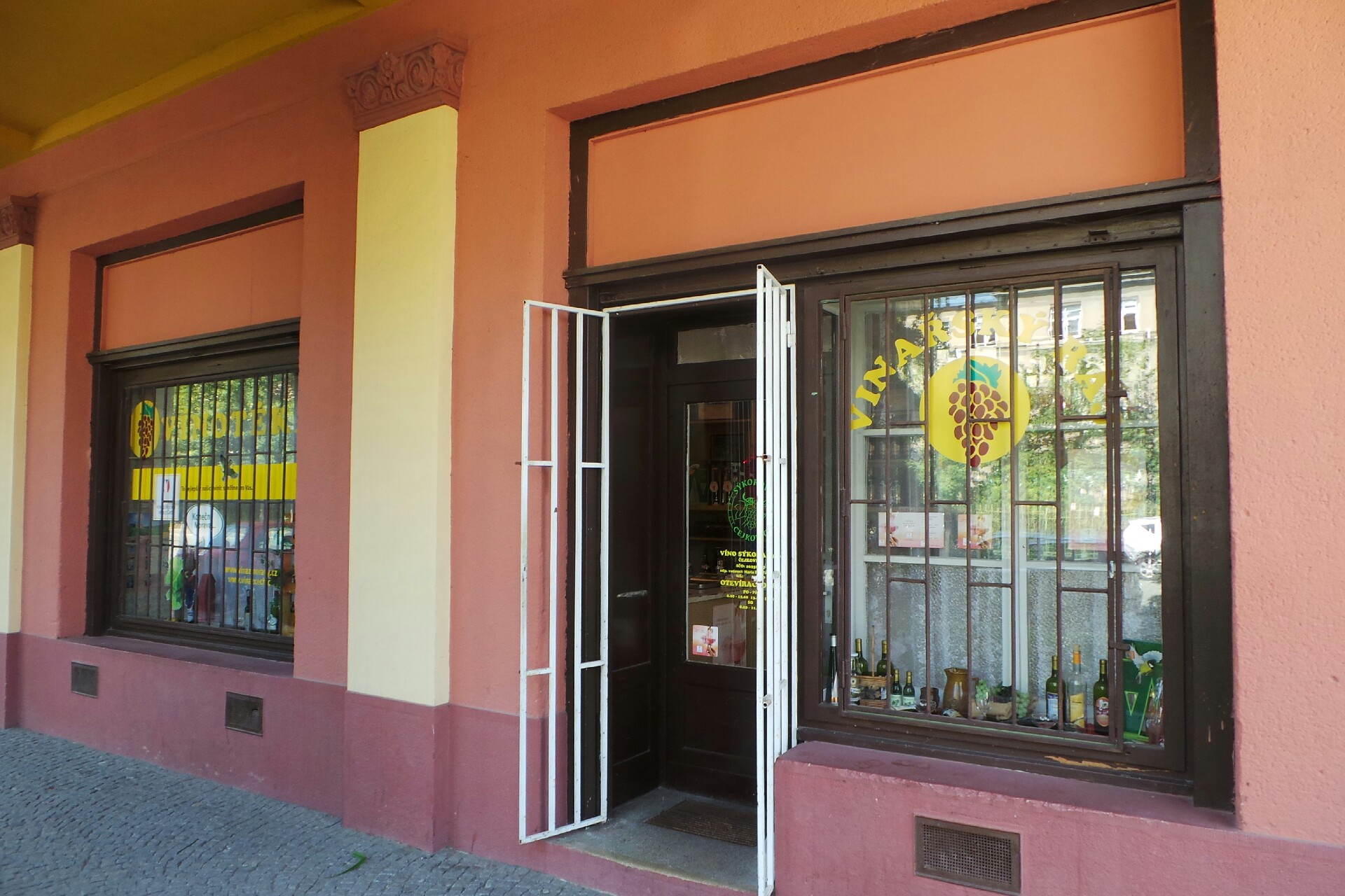 VÍNO SÝKORA, s.r.o.