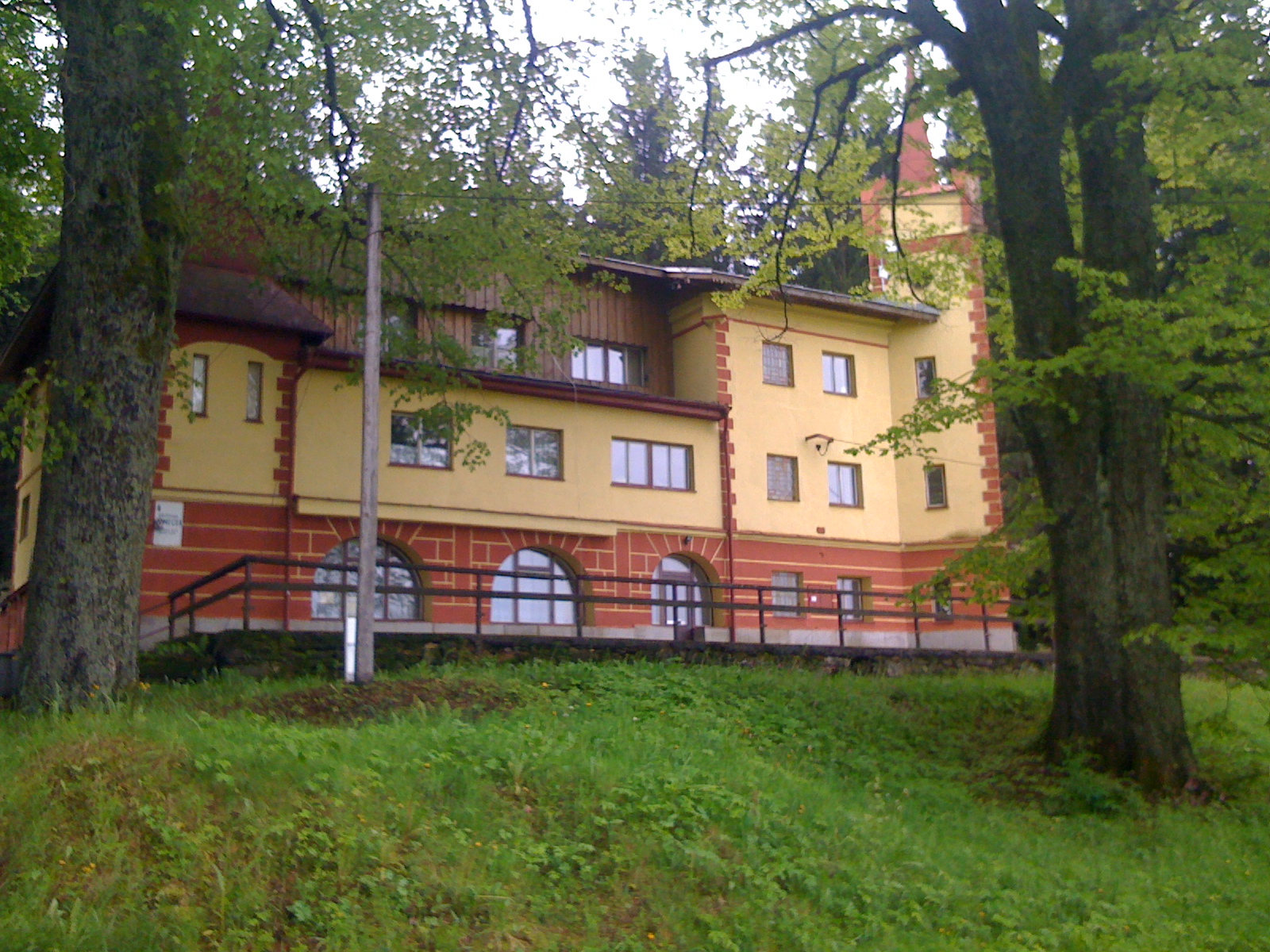 Turistická ubytovna Zámeček foto 2