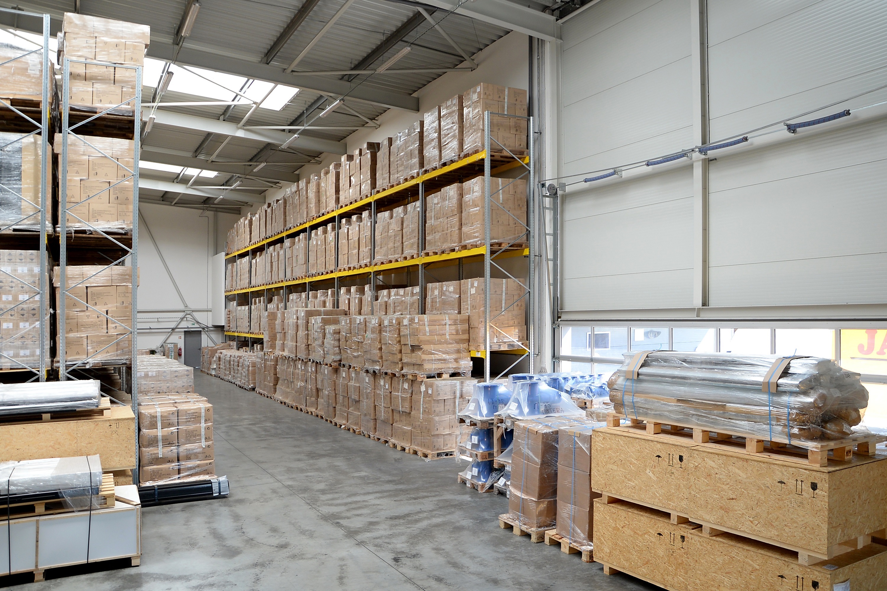 Skladovací prostory - JAPO - transport, s.r.o. foto 2