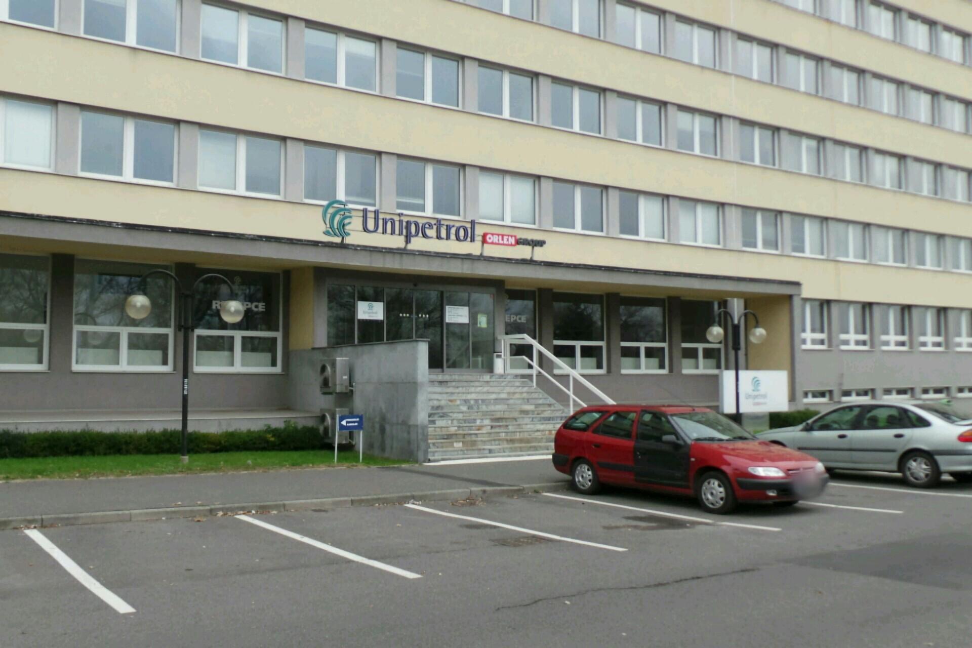 STAVEBNÍ A ZEMNÍ PRÁCE, zkratka STAZEP, společnost s ručením omezeným