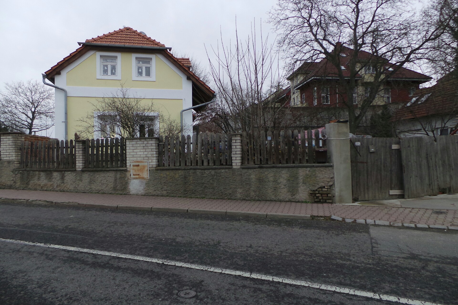 Mgr. et Bc. Lenka Ježková