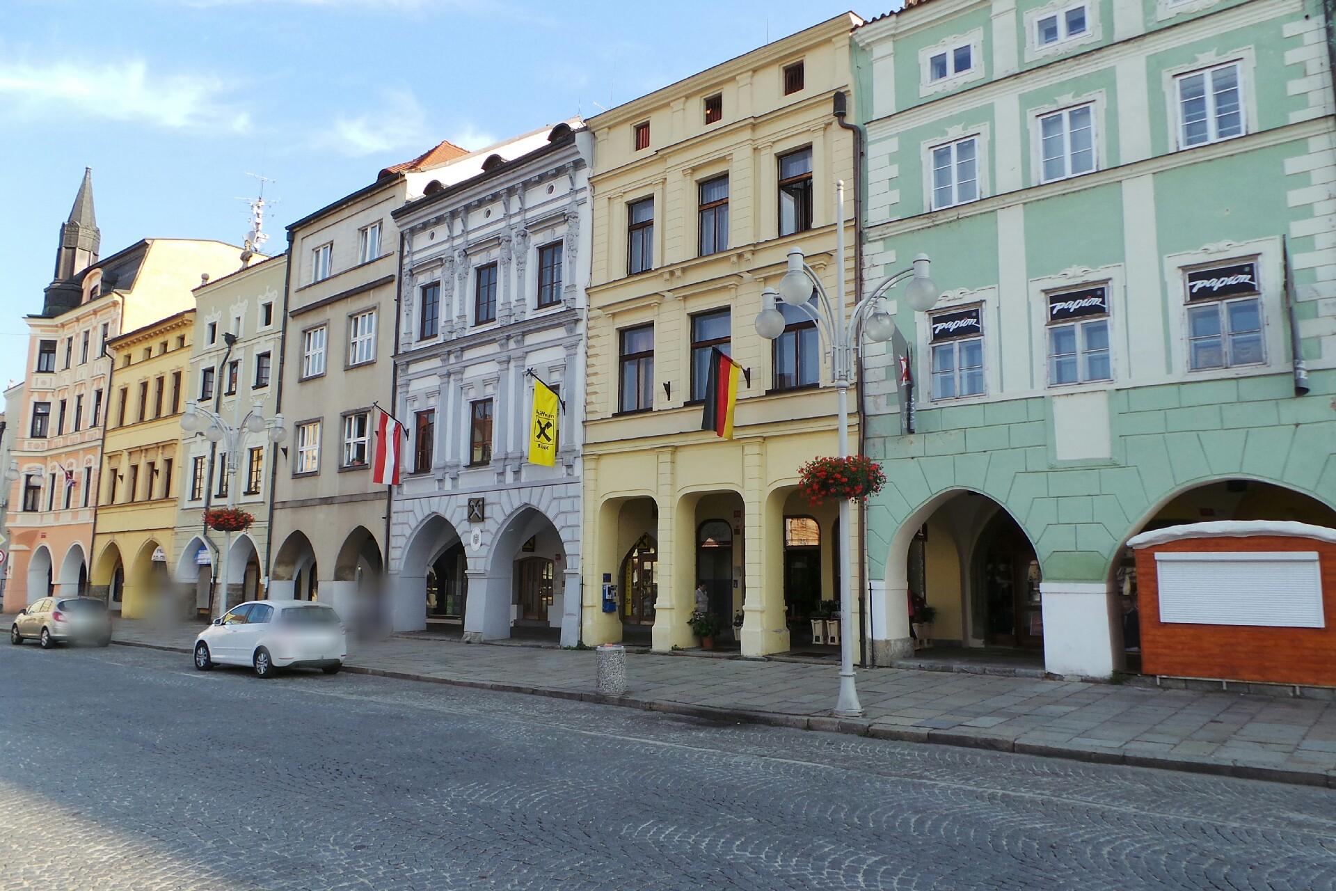 Raiffeisenbank - bankomat