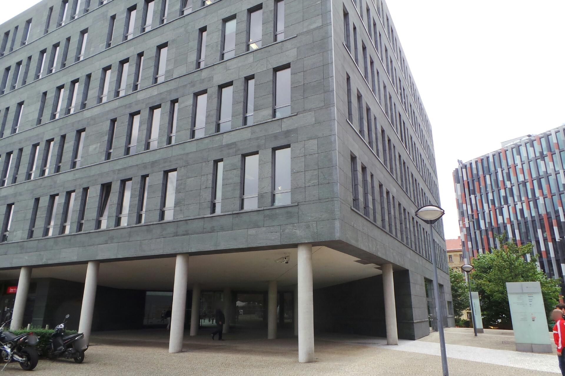 Mgr. Lukáš Poddaný, advokát