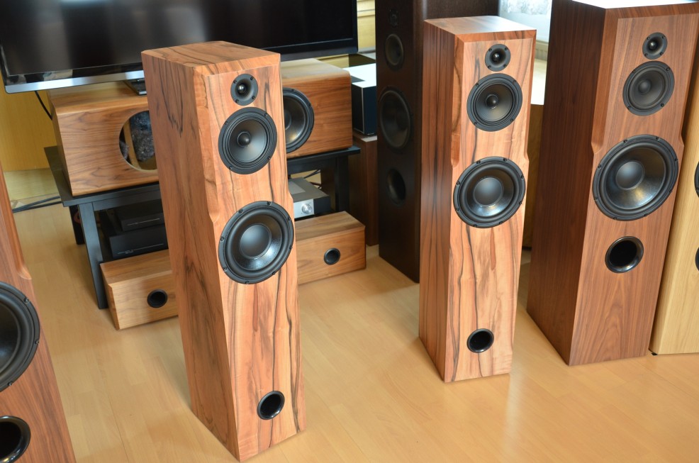 Prodej audiovizuální elektroniky ve žlutém domě foto 1