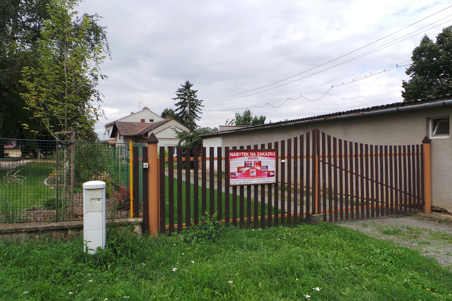 Vojtěch Vrána - výroba nábytku foto 1
