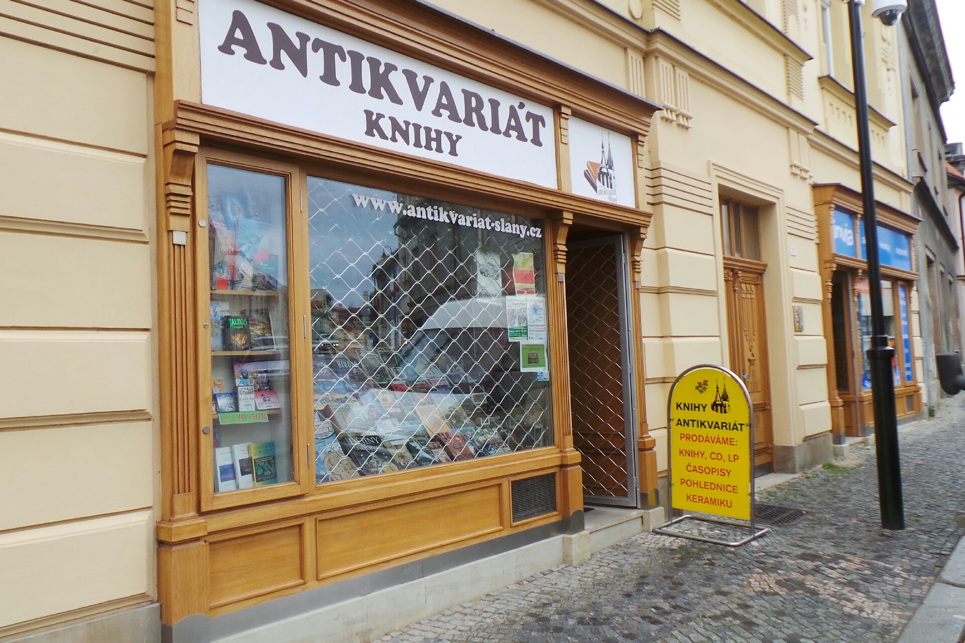 Roman Kabátek - Antikvariát