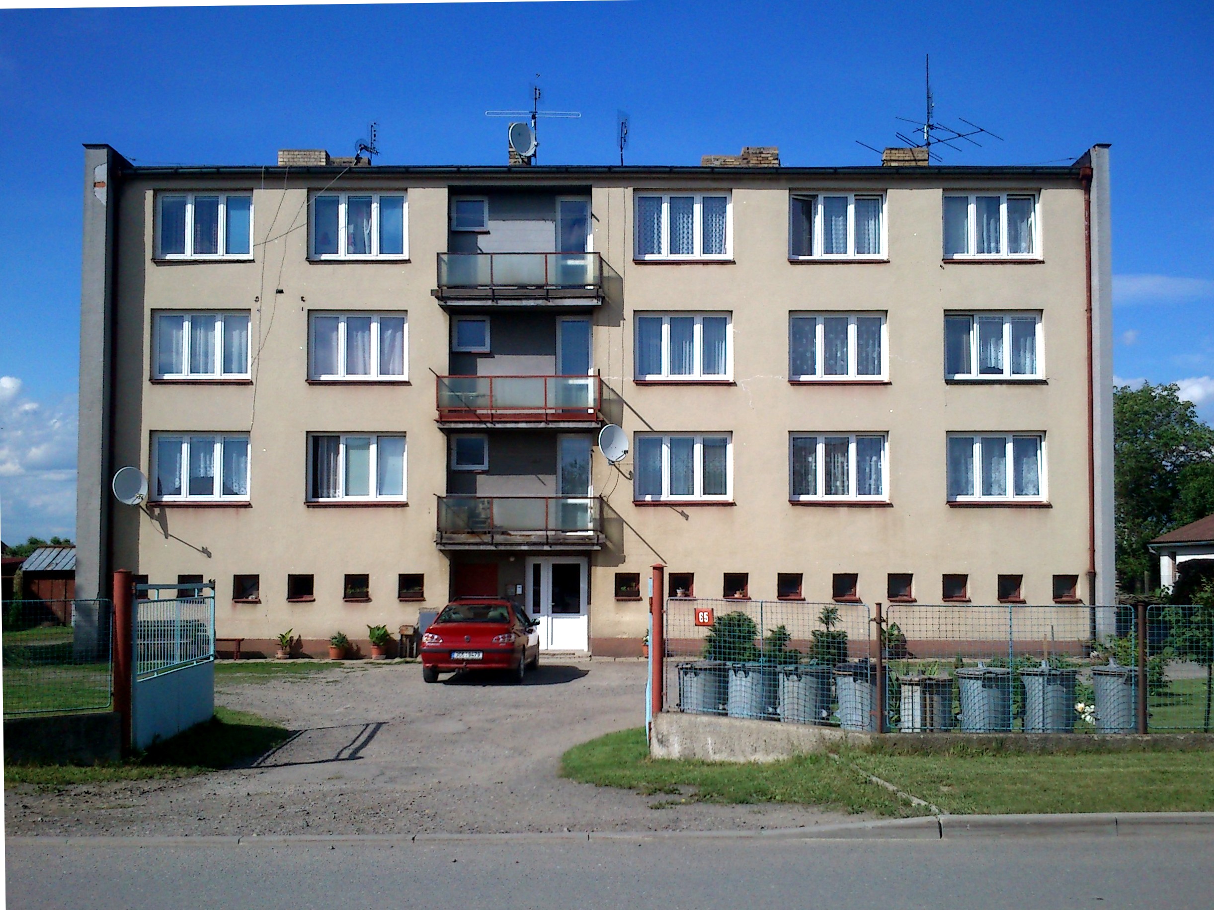 TSH PLAST s.r.o. - okna, dveře foto 2