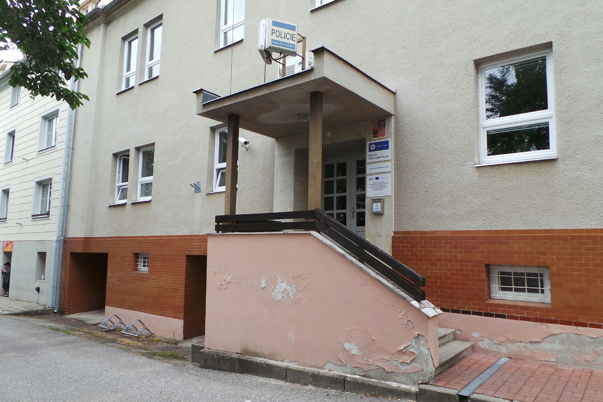 Policie ČR - Obvodní oddělení Hluboká nad Vltavou foto 2