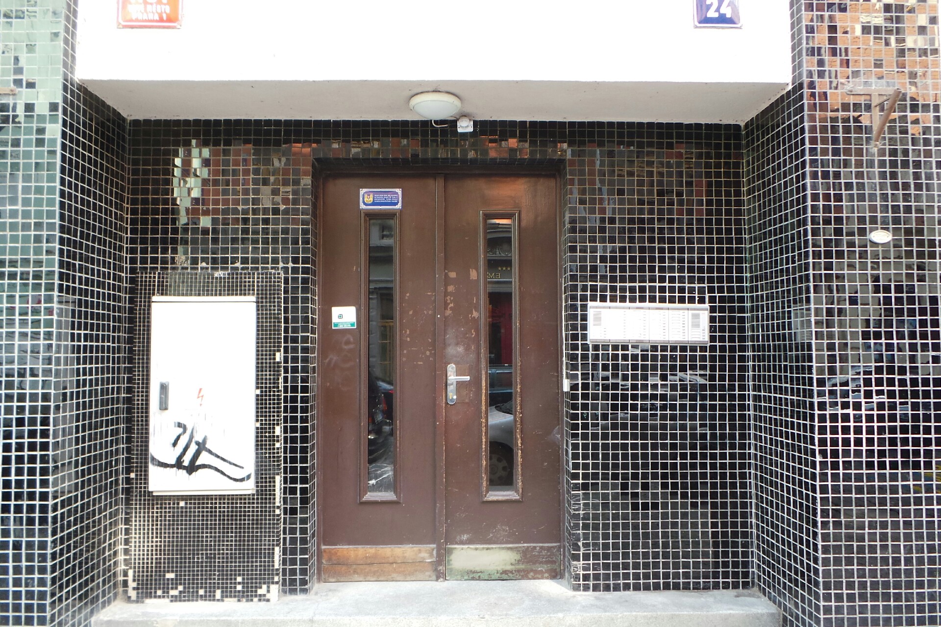 Veronika Tesařová - výroba a prodej skla