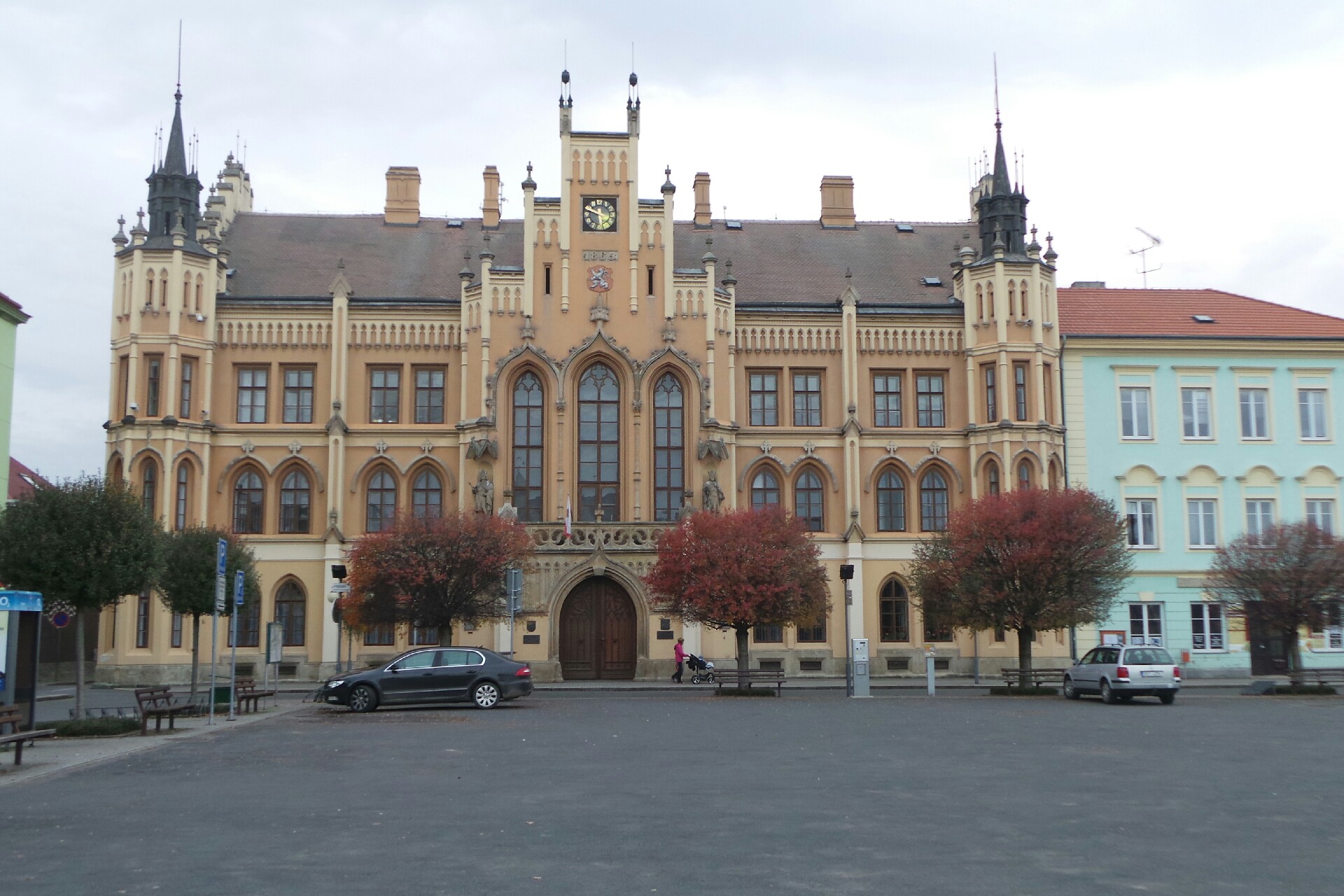 MÚ Nový Bydžov - Živnostenský úřad a odbor sociálních věcí a školství