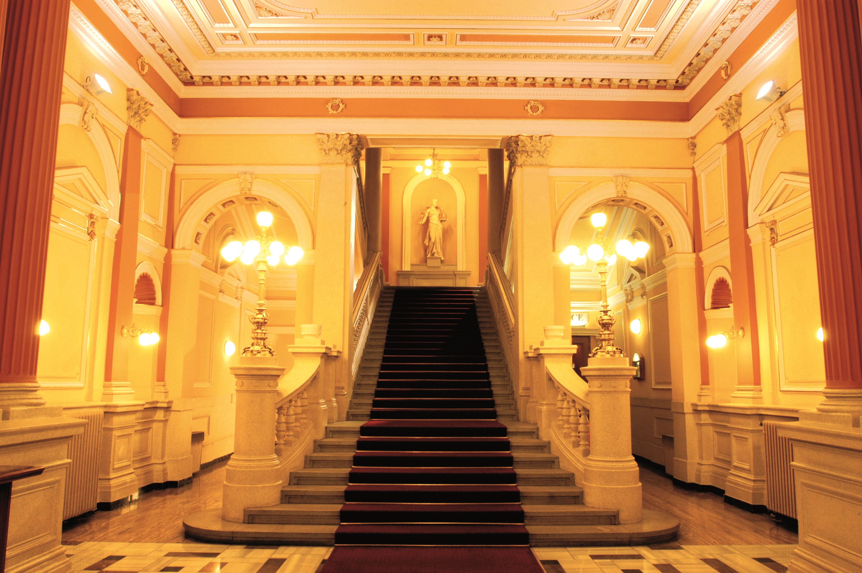 Národní dům na Vinohradech foto 3