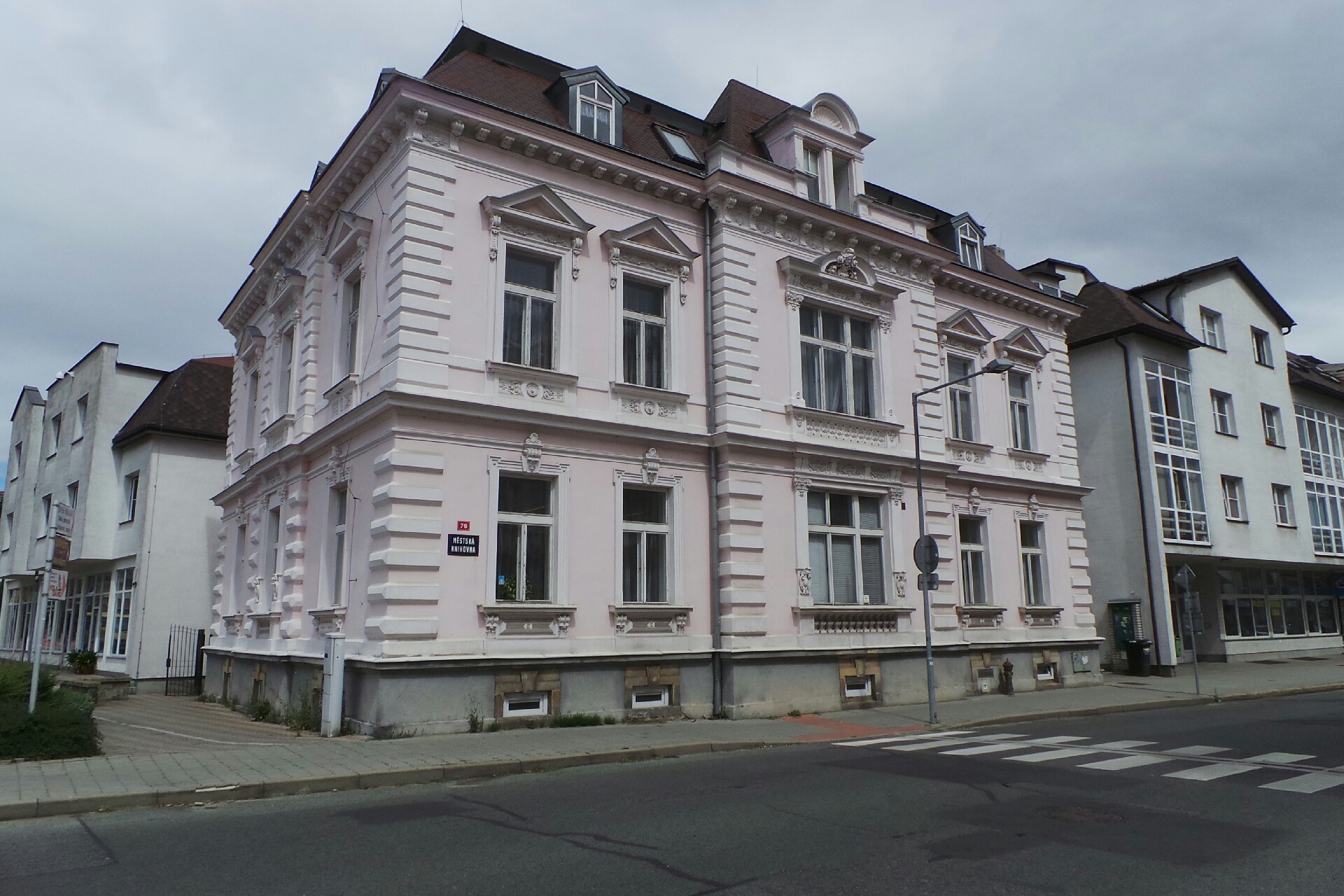 Knihovna Vladislava Jindry