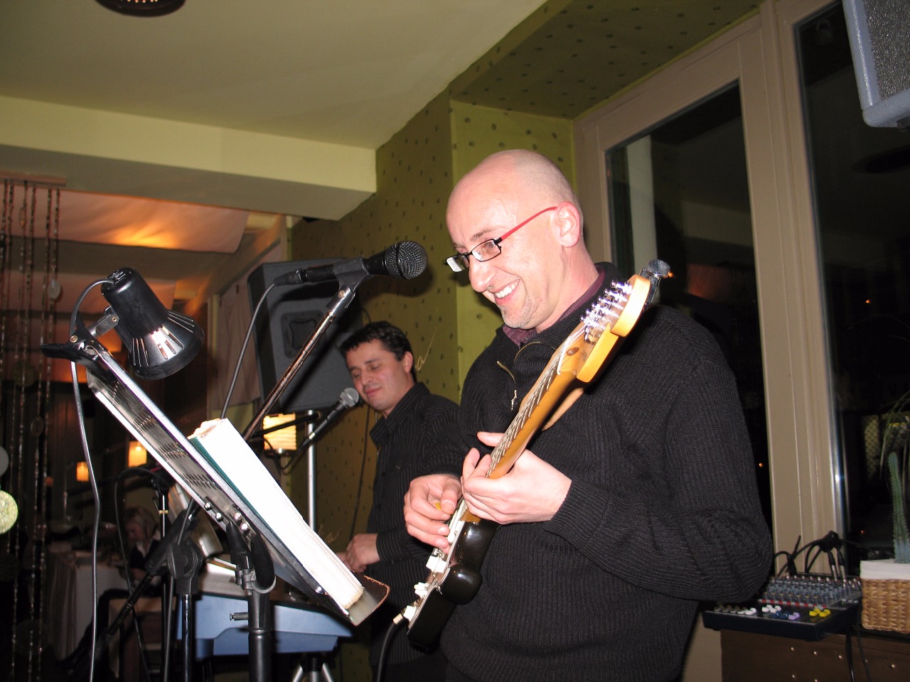 MUSIC FLASH foto 3