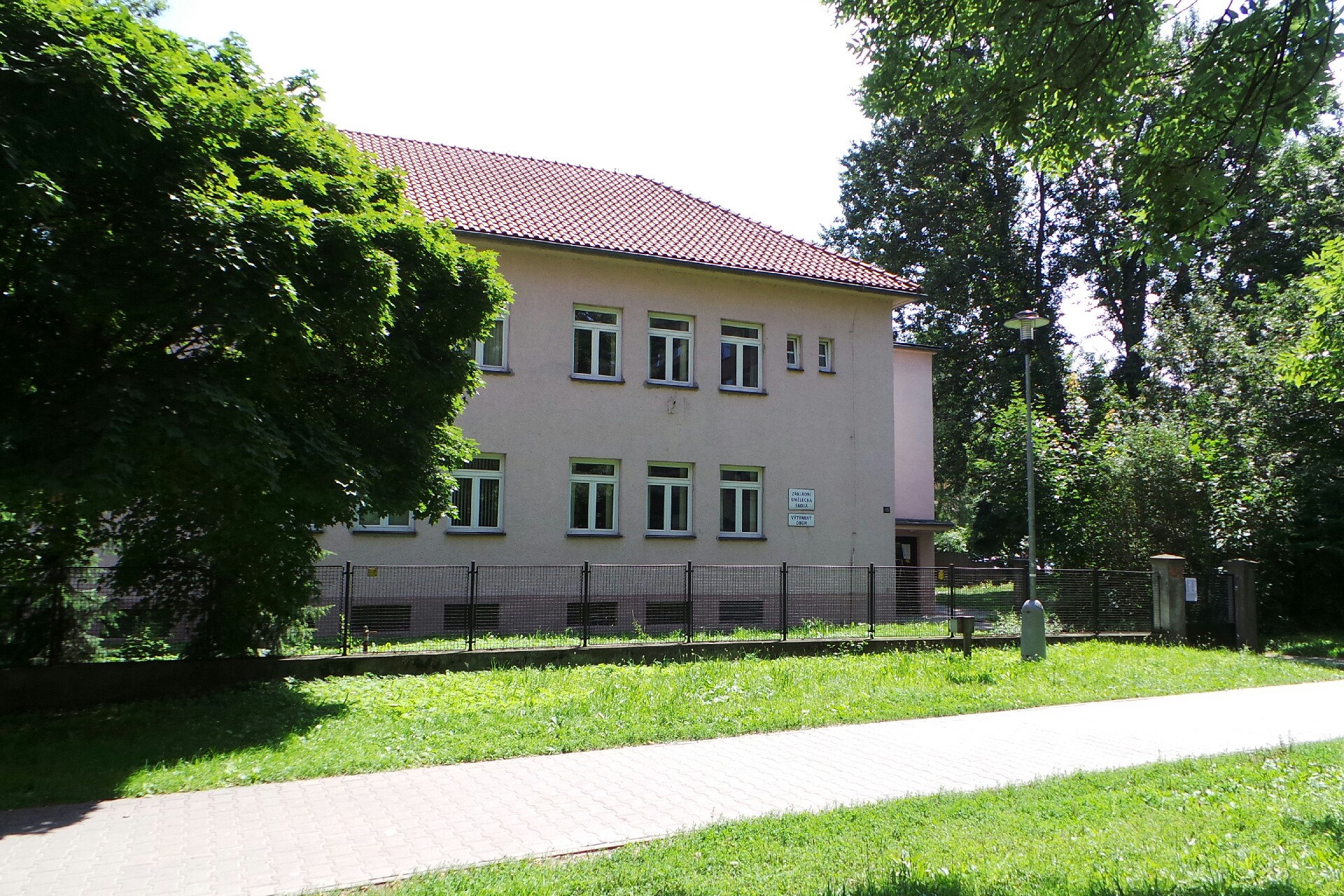 ZUŠ Frýdek-Místek, Politických obětí