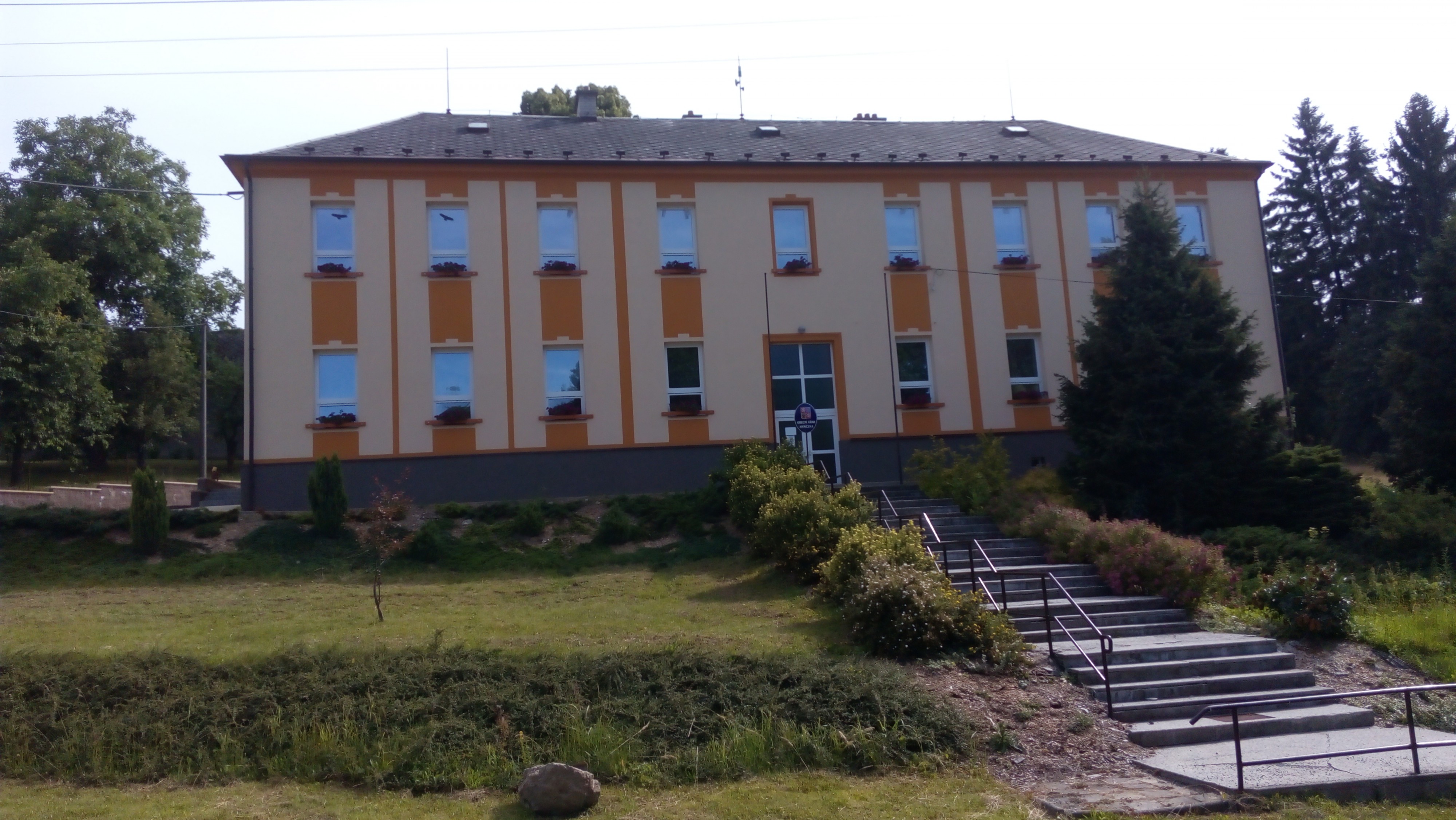Hynčina - obecní úřad foto 2
