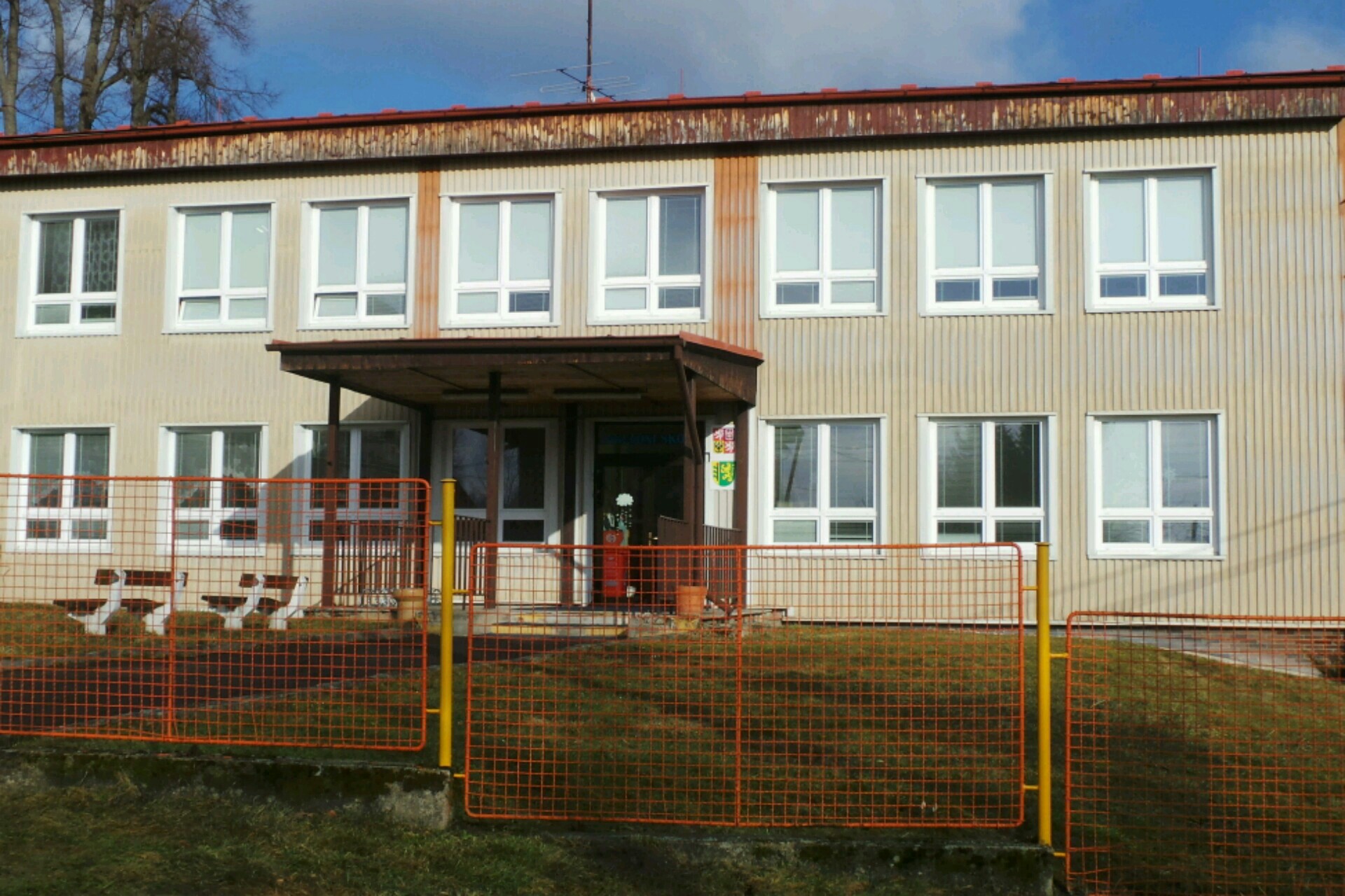ZŠ a MŠ Lesná foto 2