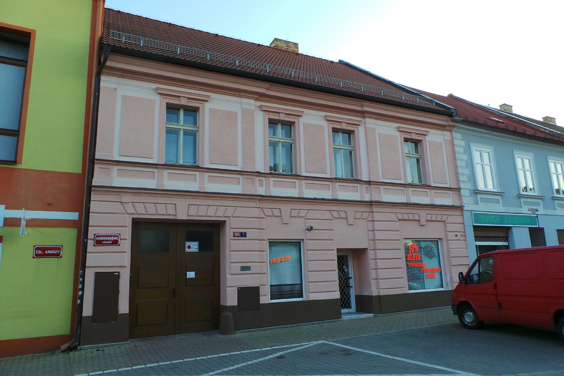 MUDr. NINA STEHLÍKOVÁ