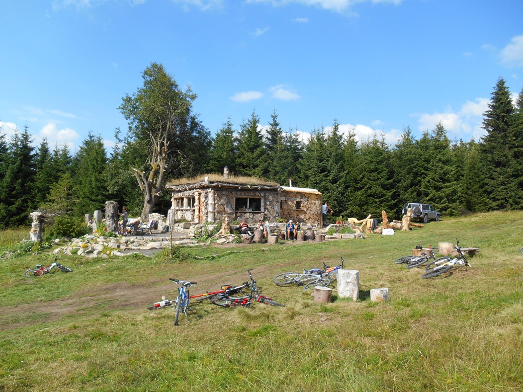 Občerstvení u Červené jámy foto 3