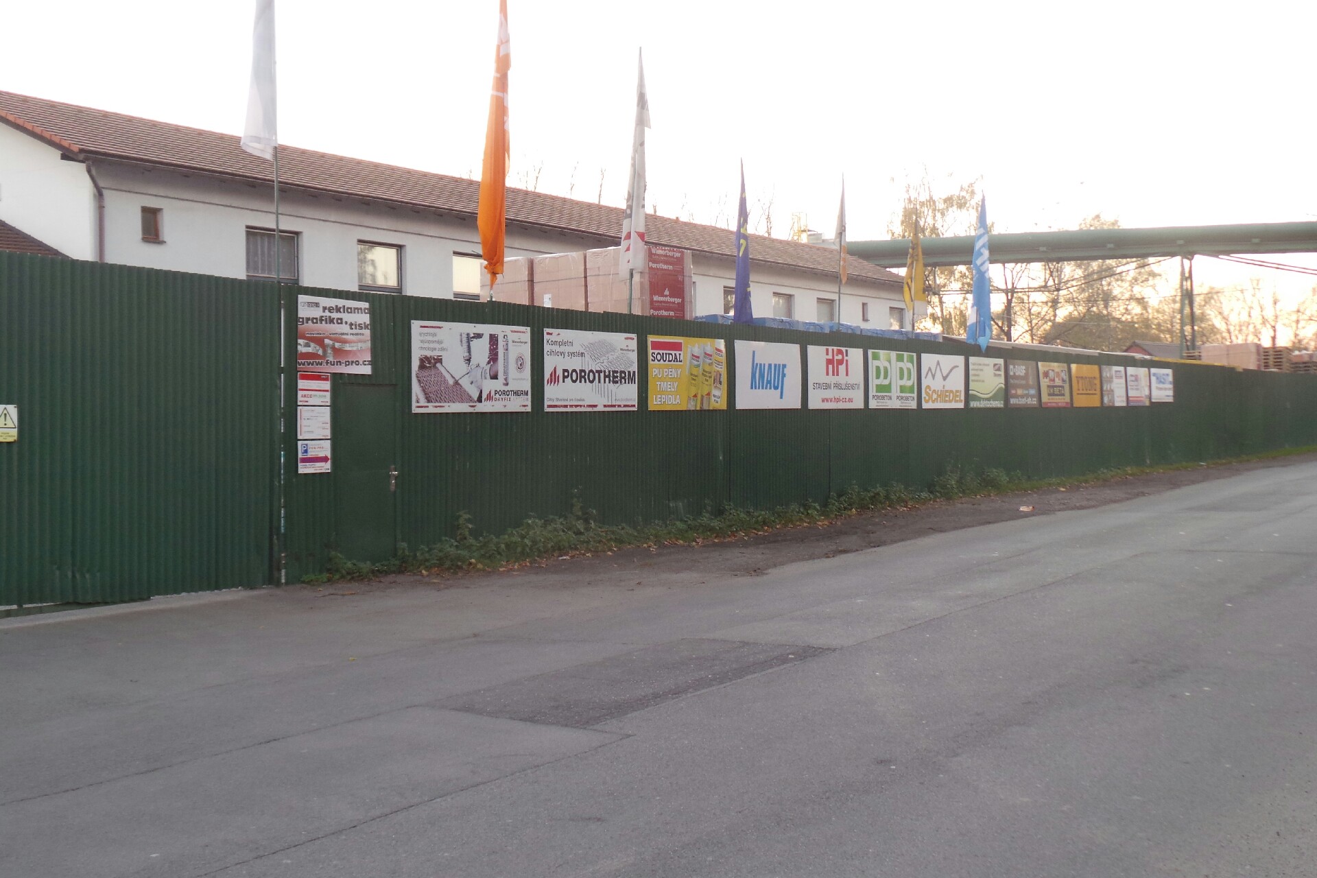 Stavebniny Holub foto 2