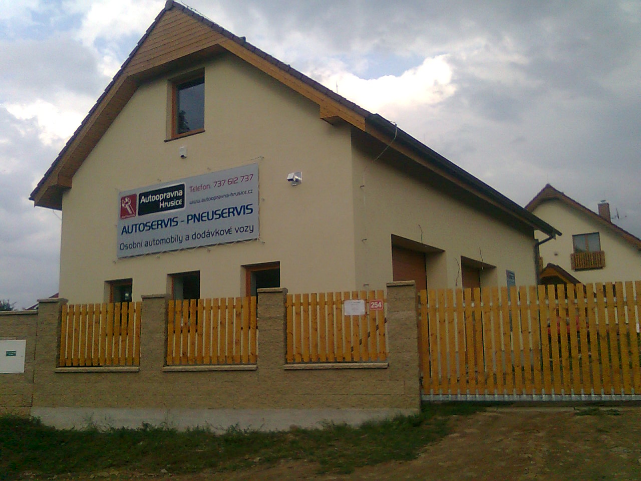 Autoopravna Hrusice Josef Procházka