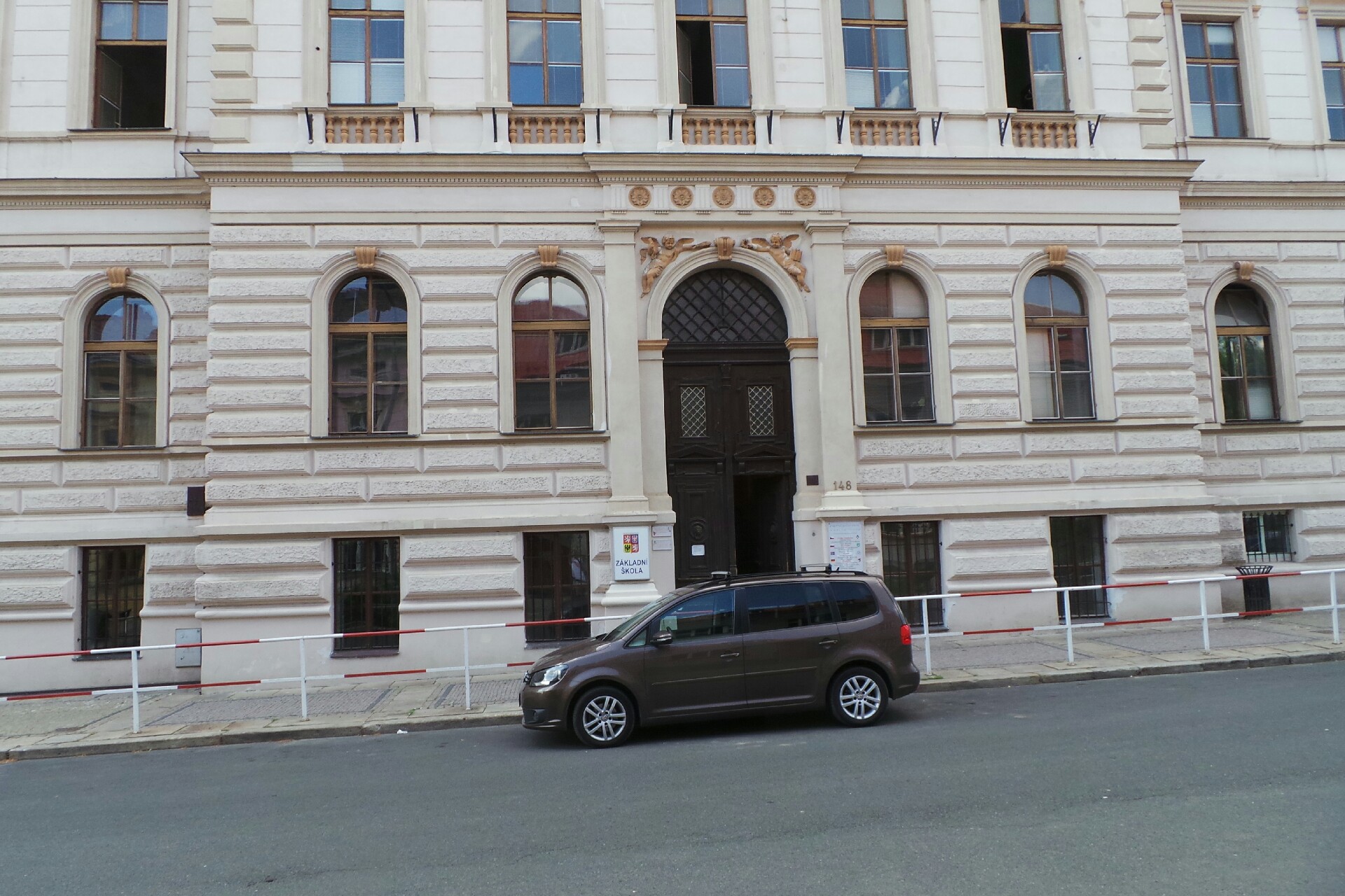 ZŠ Mělník, Jaroslava Seiferta