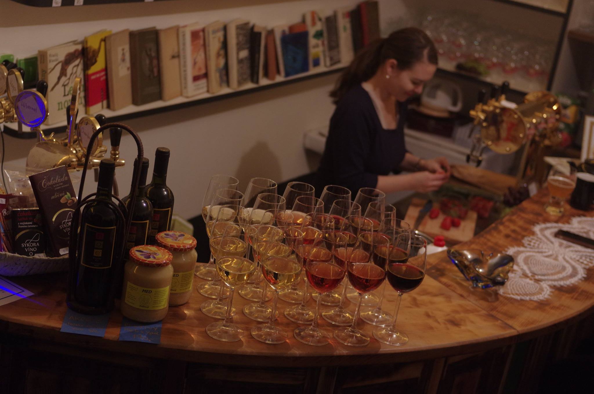 Bar Behind the Curtain foto 3