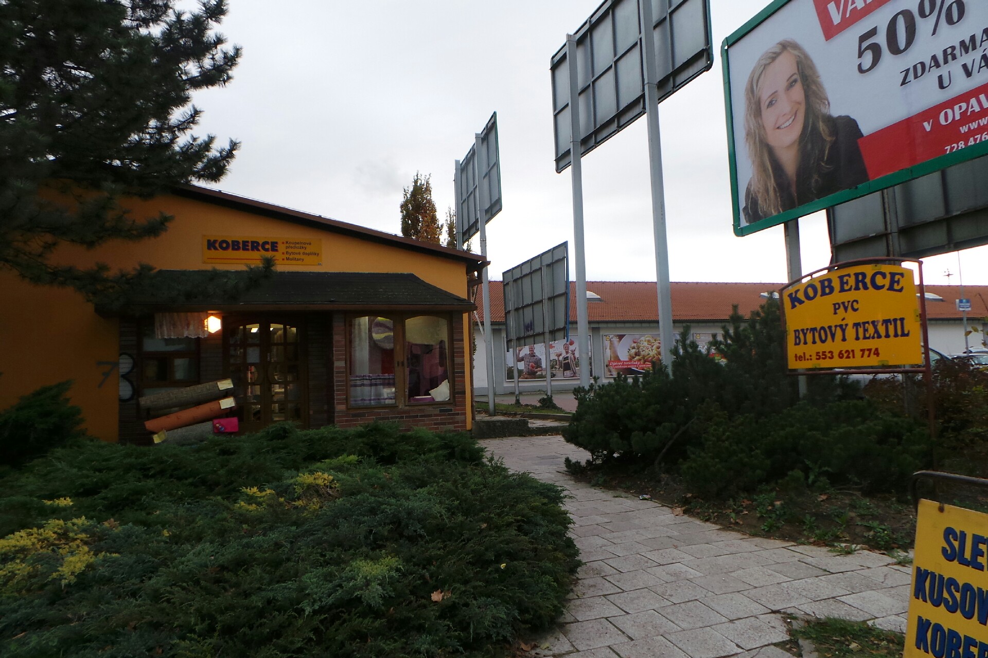 Koberce a bytový textil - Růžena Stříbná