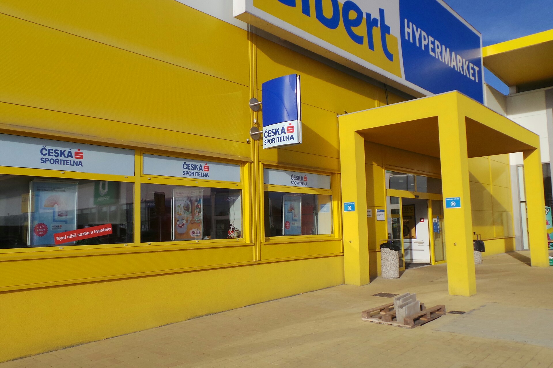 Bankomat České spořitelny foto 2