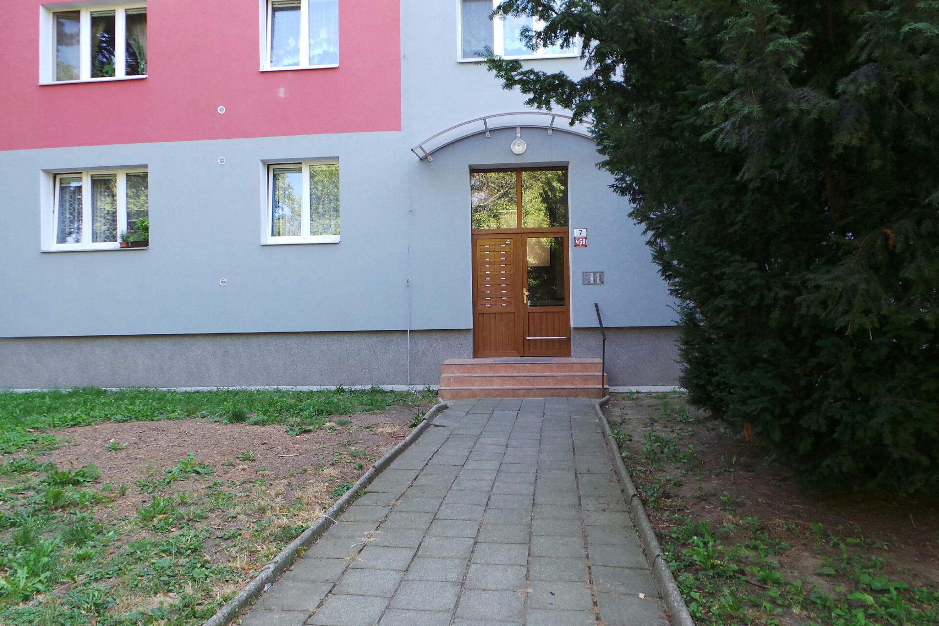 Tomáš Hradil - instalace sádrokartonů