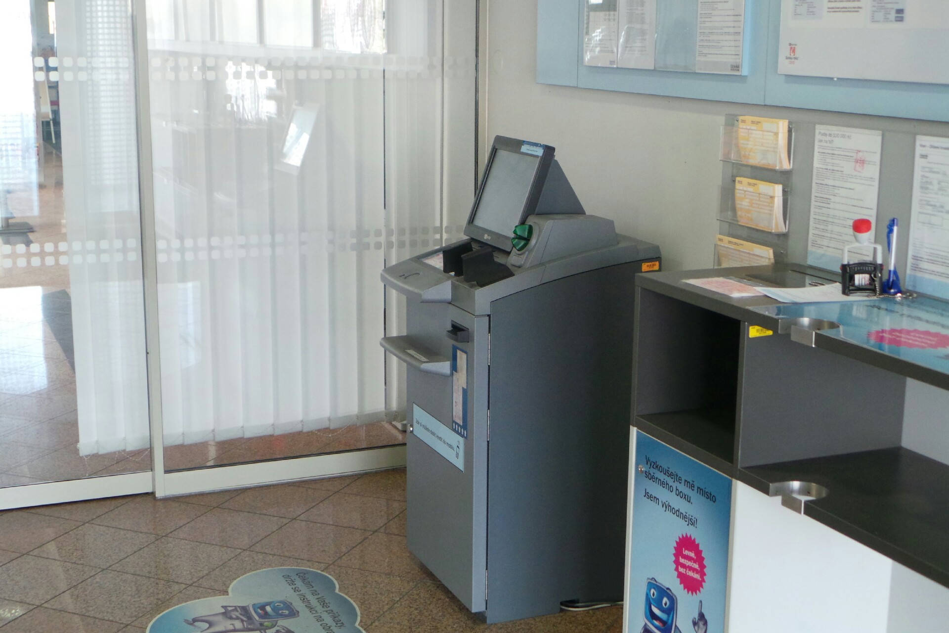 Bankomat České spořitelny foto 3